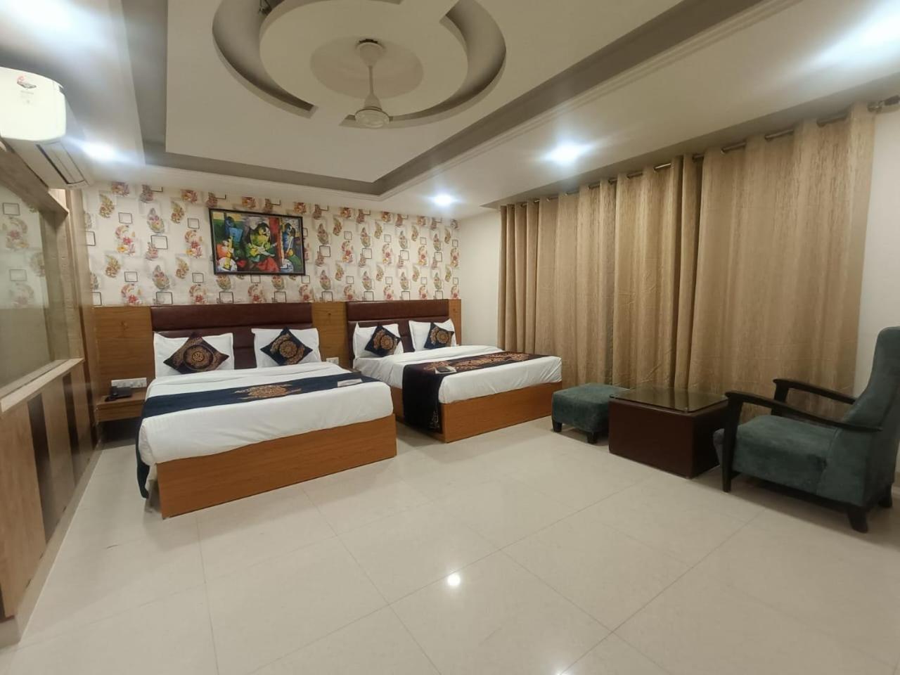 Grand By D'capitol Near Delhi Airport Hotel New Delhi