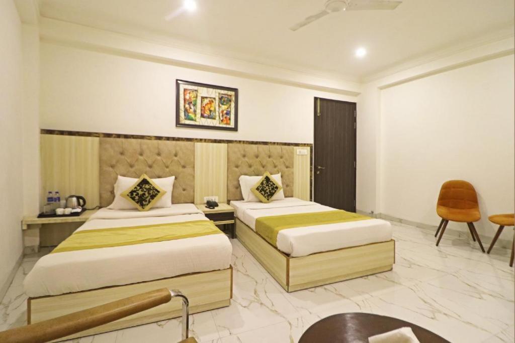 Almora - Near By Delhi International Airport - With Free Airport Pickup And Drop 3* New Delhi