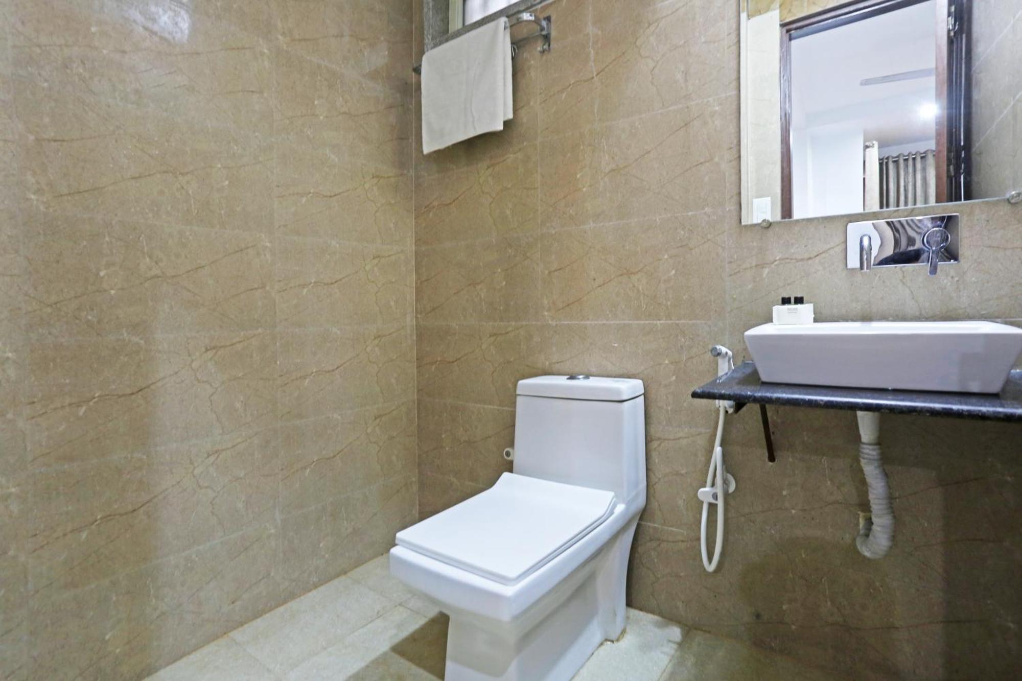 Hotel Gmd Max A Family - Delhi Airport New Delhi