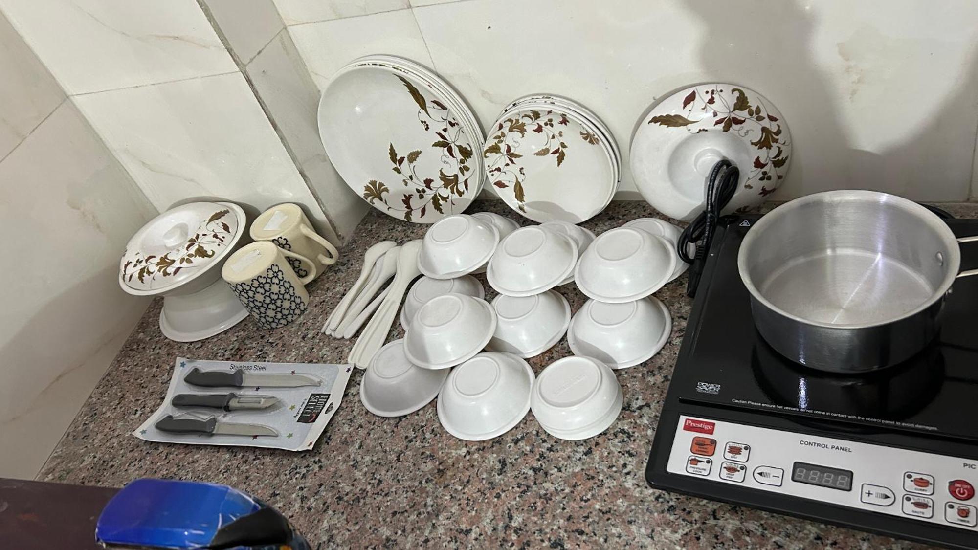 The Comfort Corner Inn- & Kitchen - Couple Friendly - 7-8 Km Drive From Airport * Nova Deli