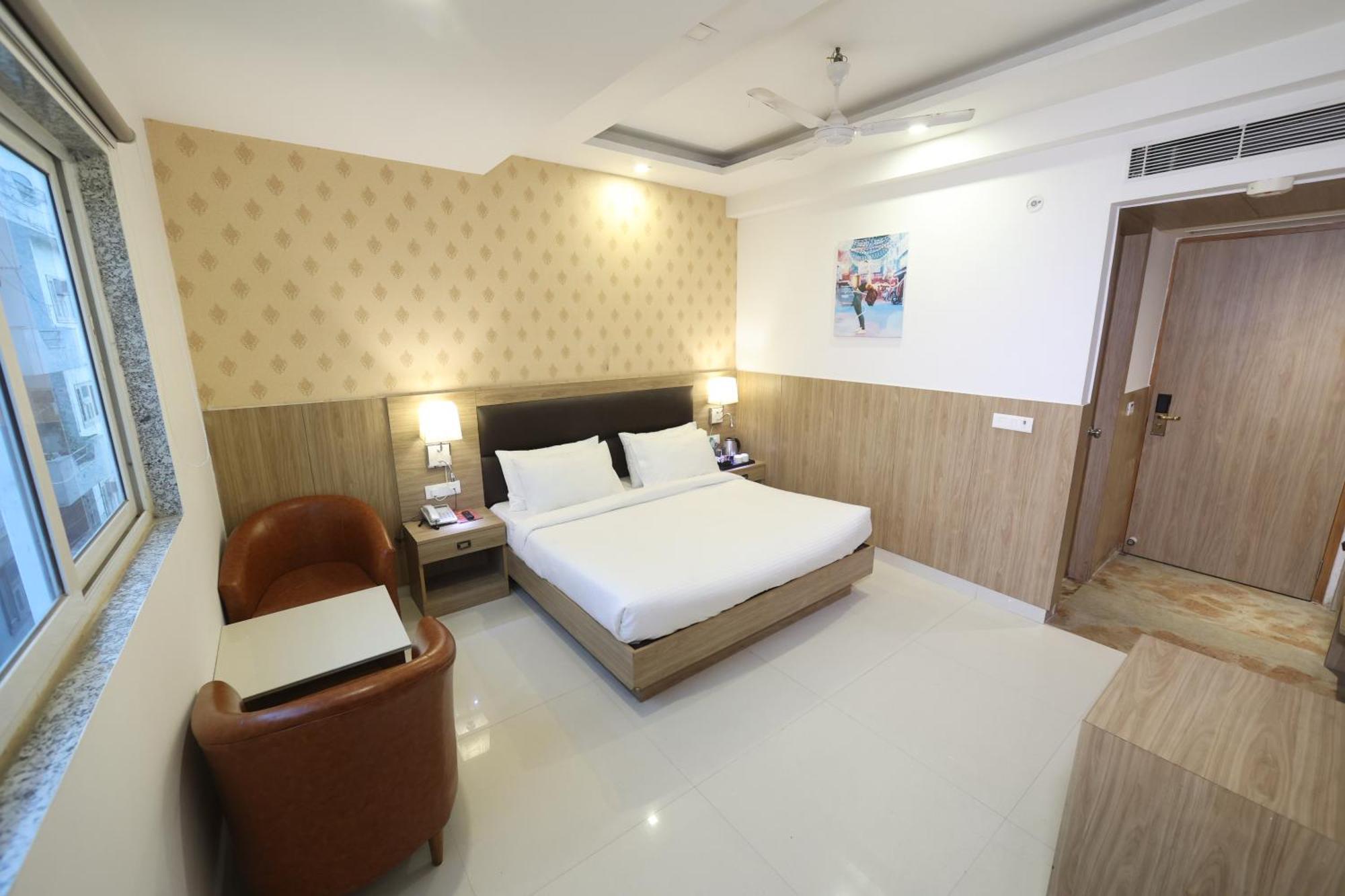 Elevate - With Complimentary Pickup Or Drop Near Delhi Airport 4*