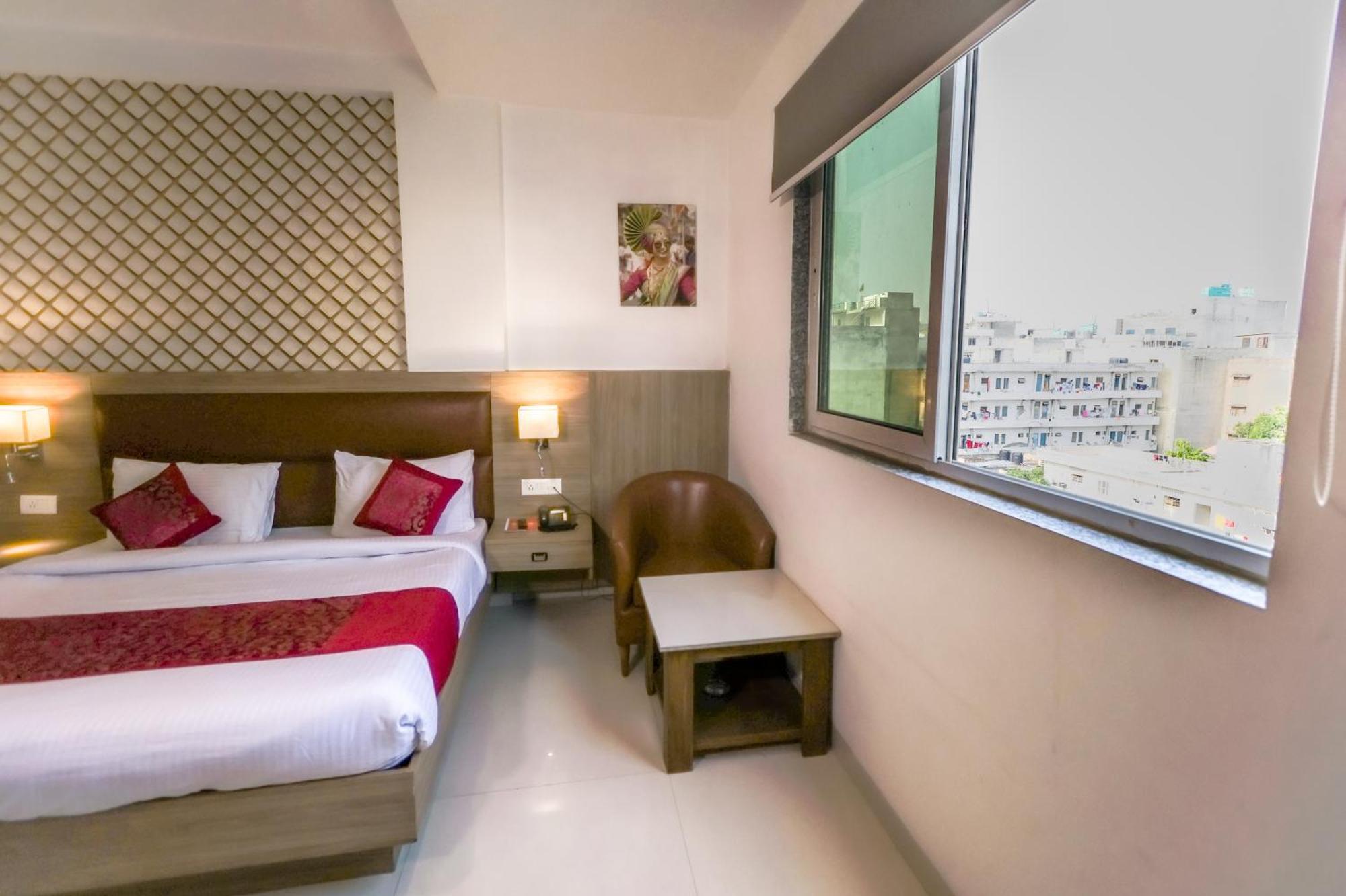 Hotel Elevate - With Complimentary Pickup Or Drop Near Delhi Airport 4*