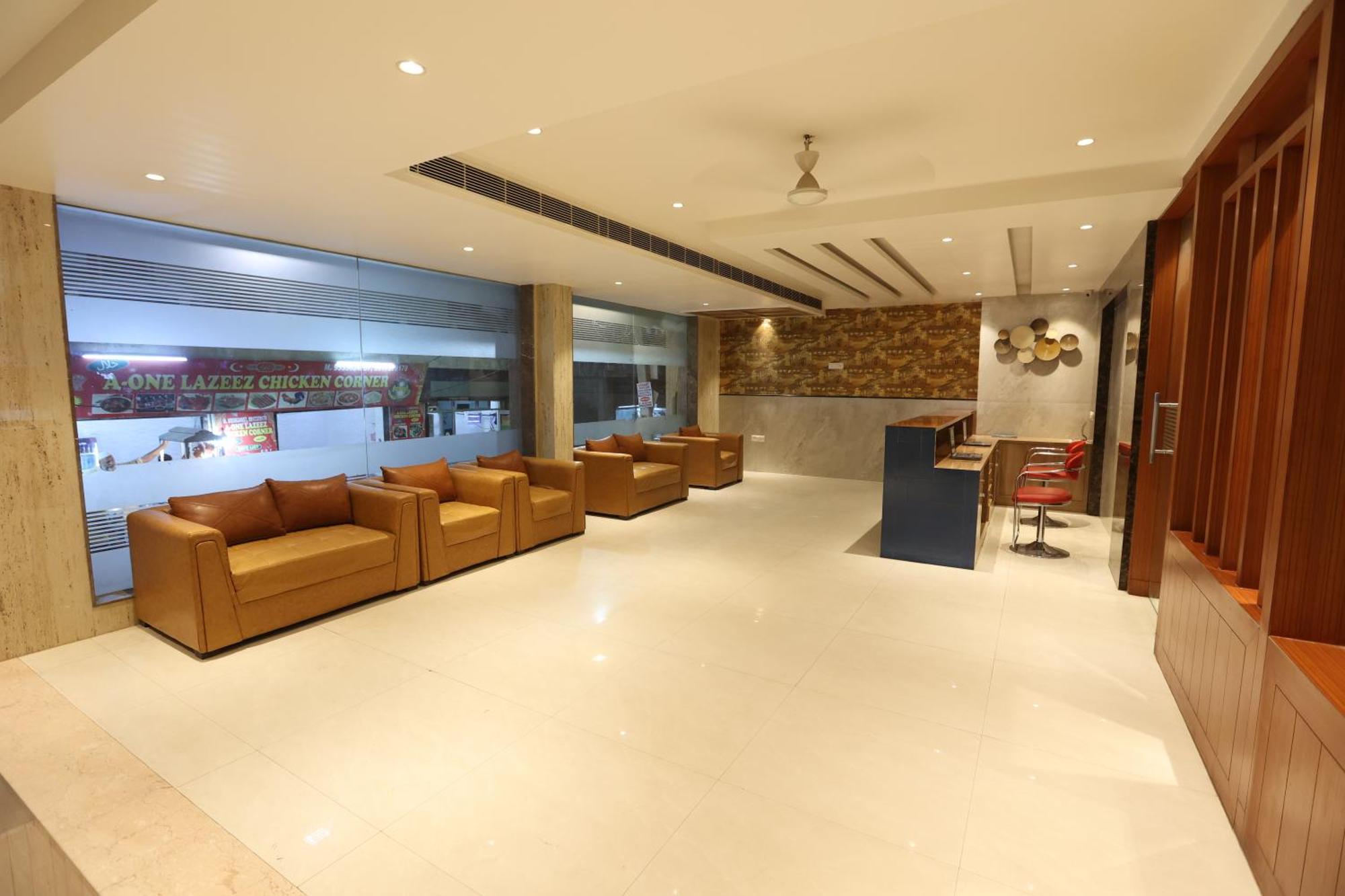 Elevate - With Complimentary Pickup Or Drop Near Delhi Airport 4*