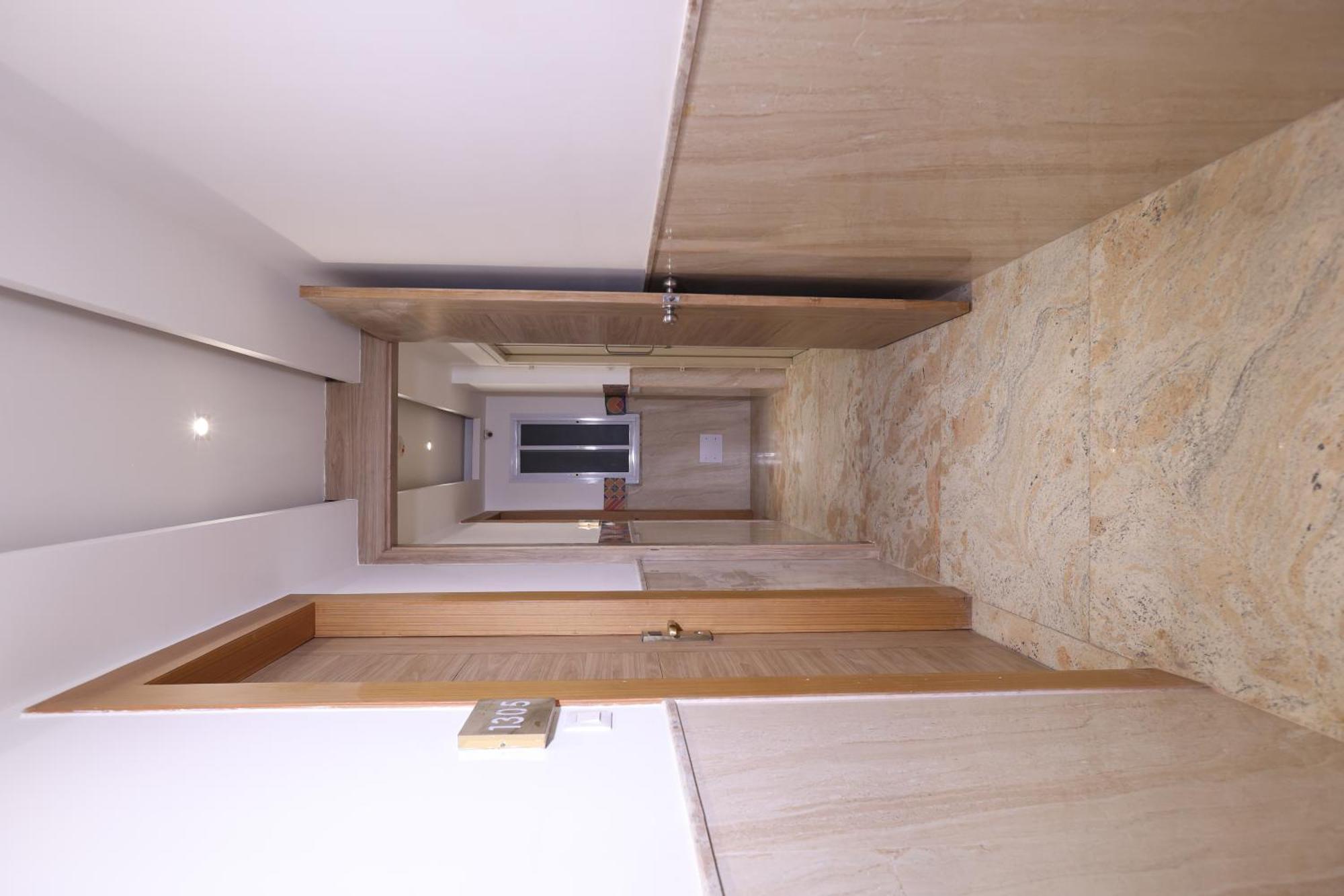 Elevate - With Complimentary Pickup Or Drop Near Delhi Airport 4*
