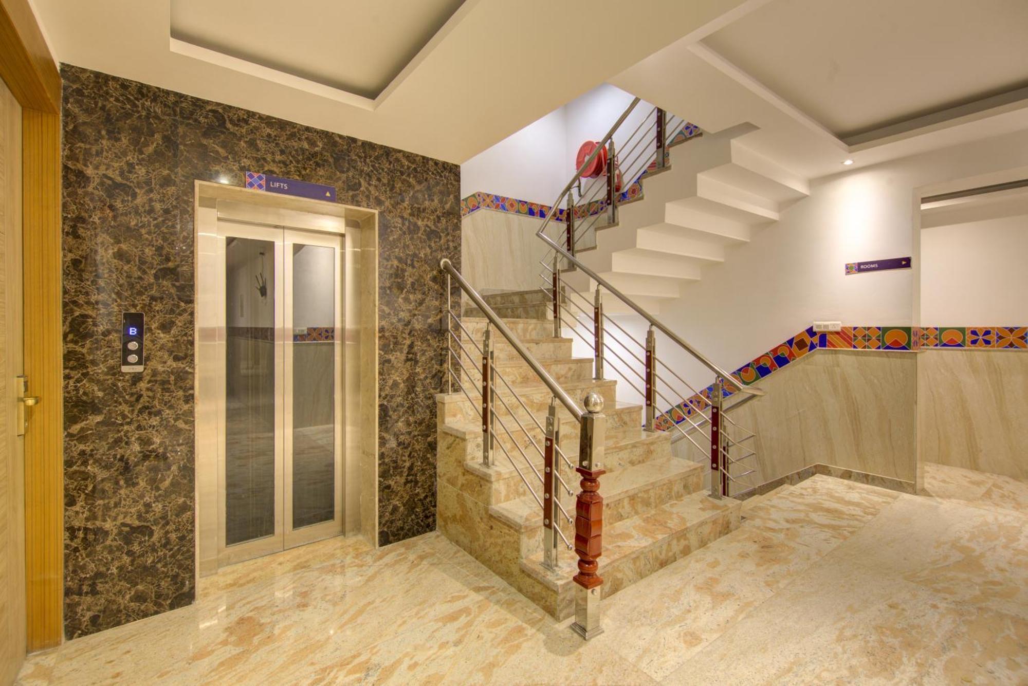 Elevate - With Complimentary Pickup Or Drop Near Delhi Airport Hotel New Delhi