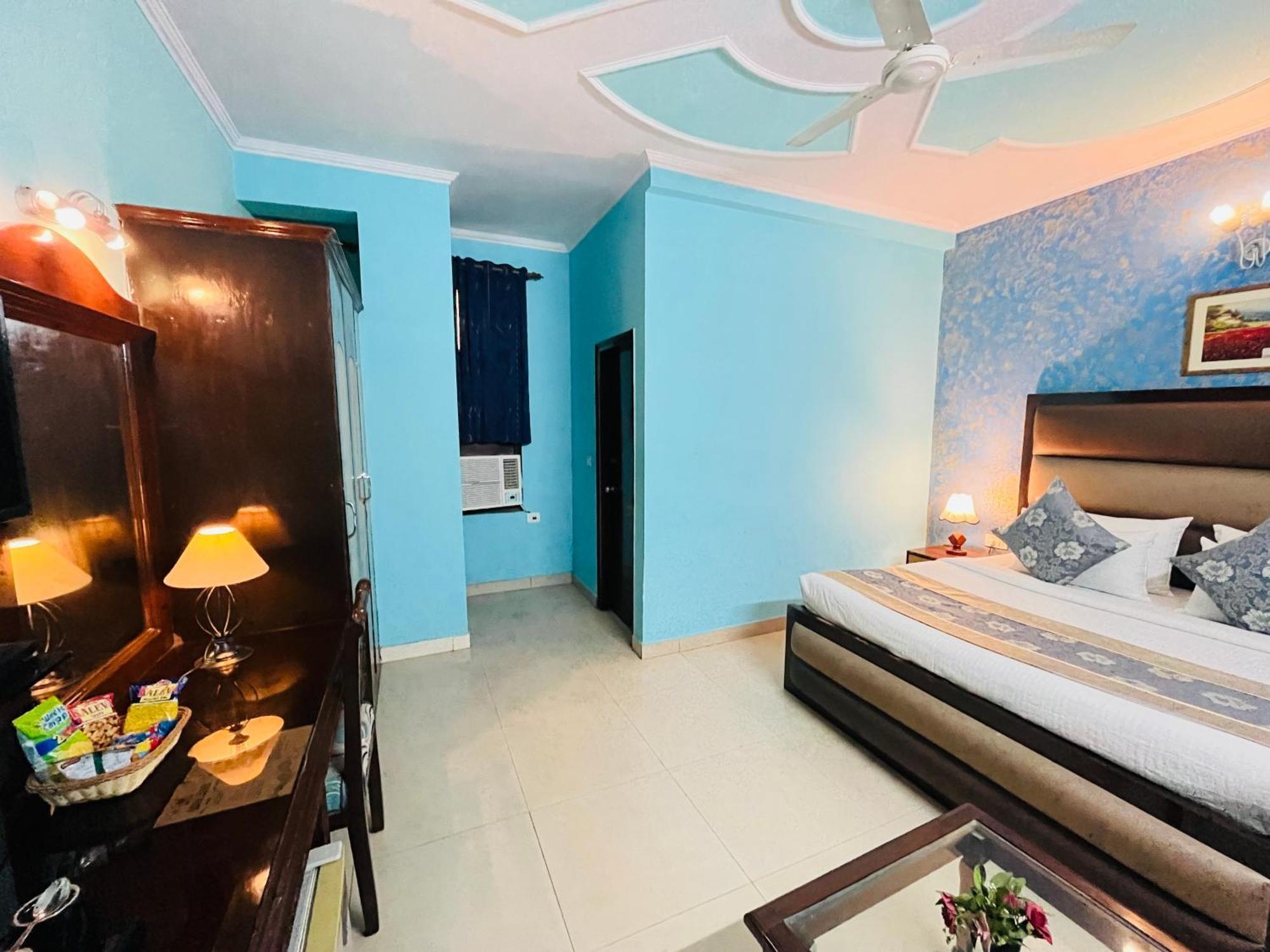 Hotel Paras - Karol Bagh Delhi (National Capital Territory of India)