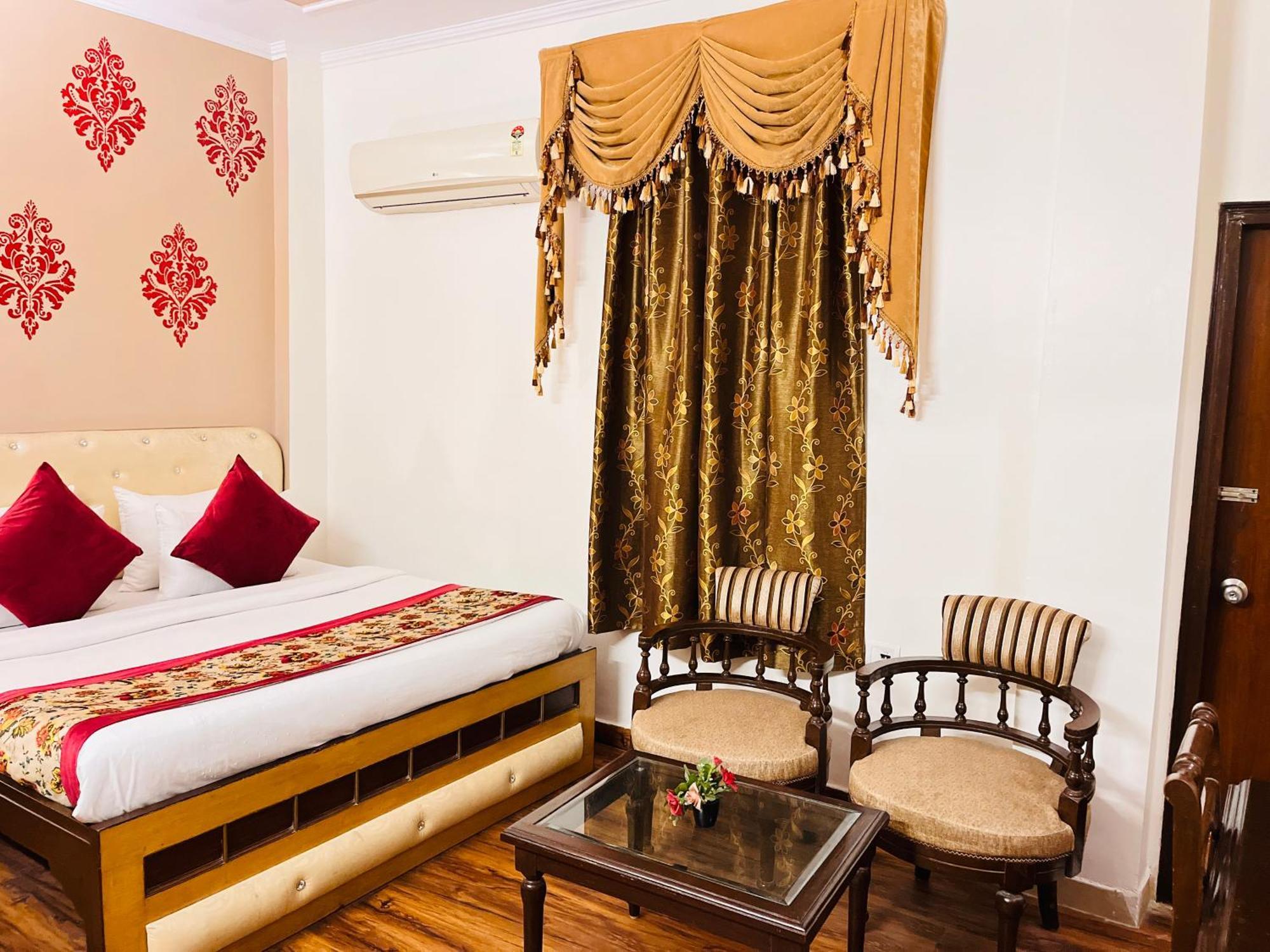 Paras - Karol Bagh Delhi (National Capital Territory of India)