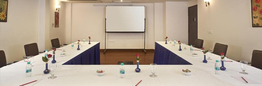 Hotel Wti Airport Grand Delhi