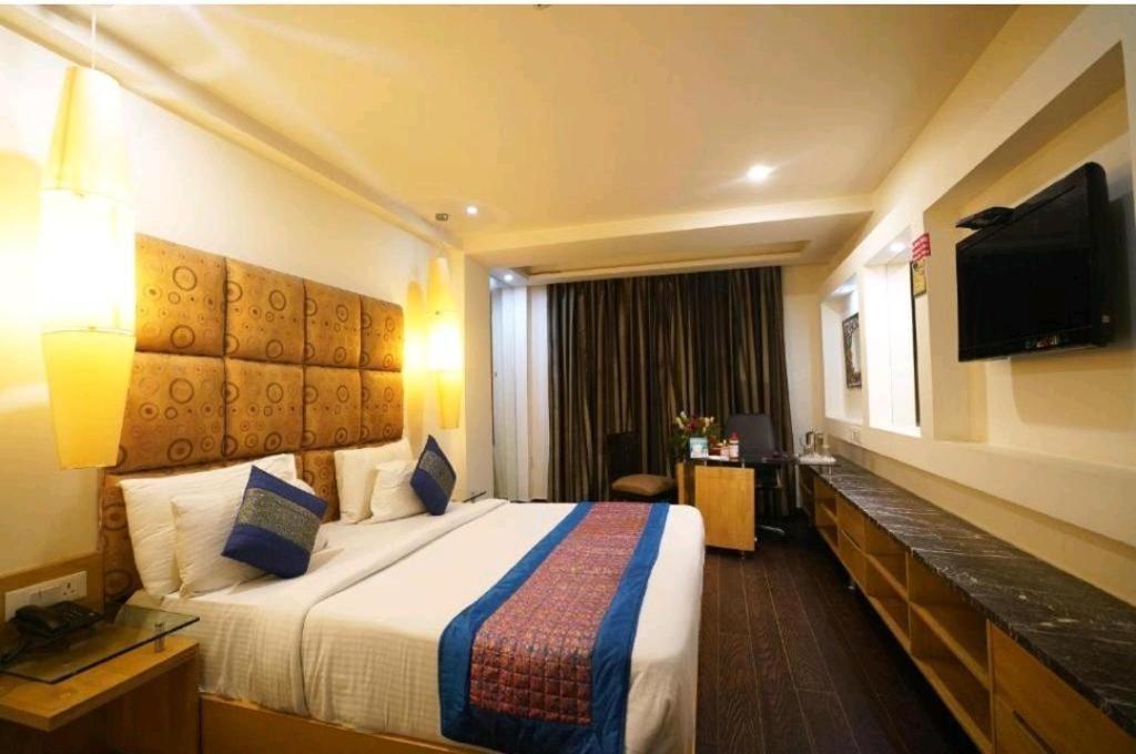 Wti Airport Grand Delhi Hotel New Delhi