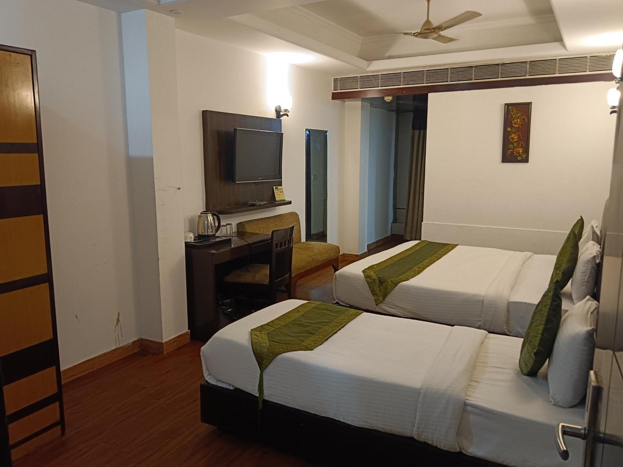 Wti Airport Grand Delhi Hotel New Delhi
