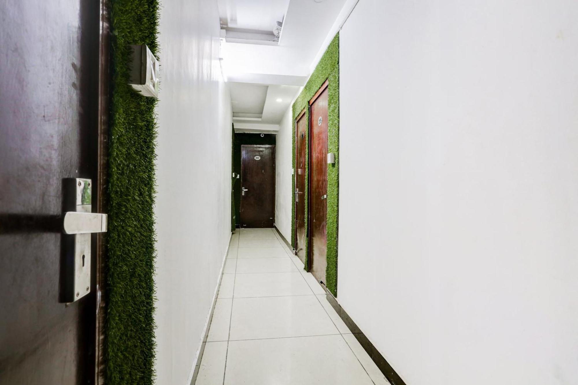 Rk Plaza Hotel New Delhi