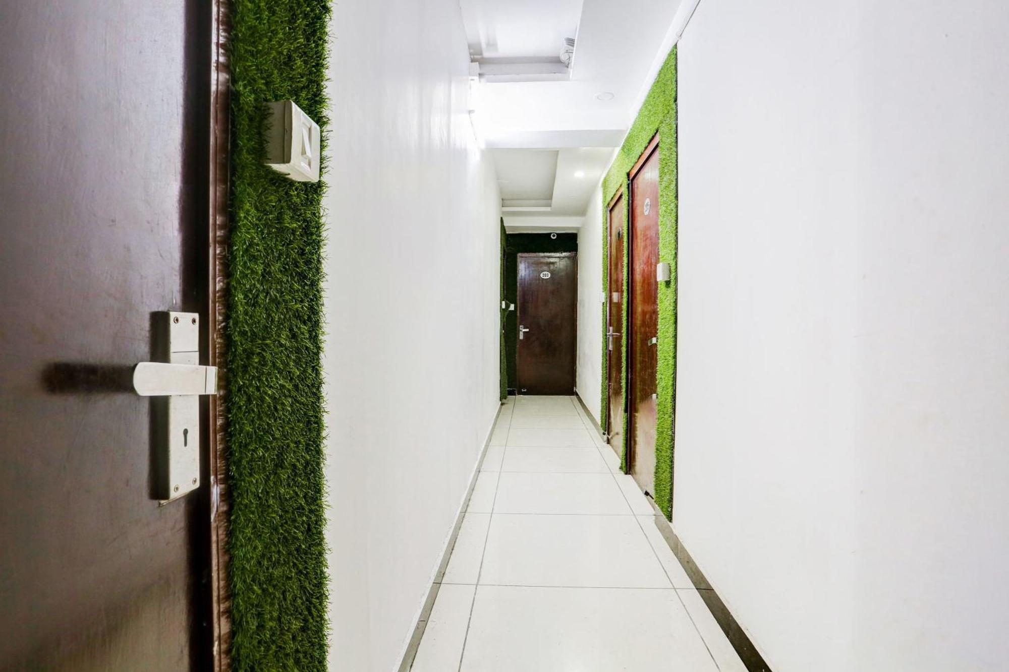 Hotel Rk Plaza