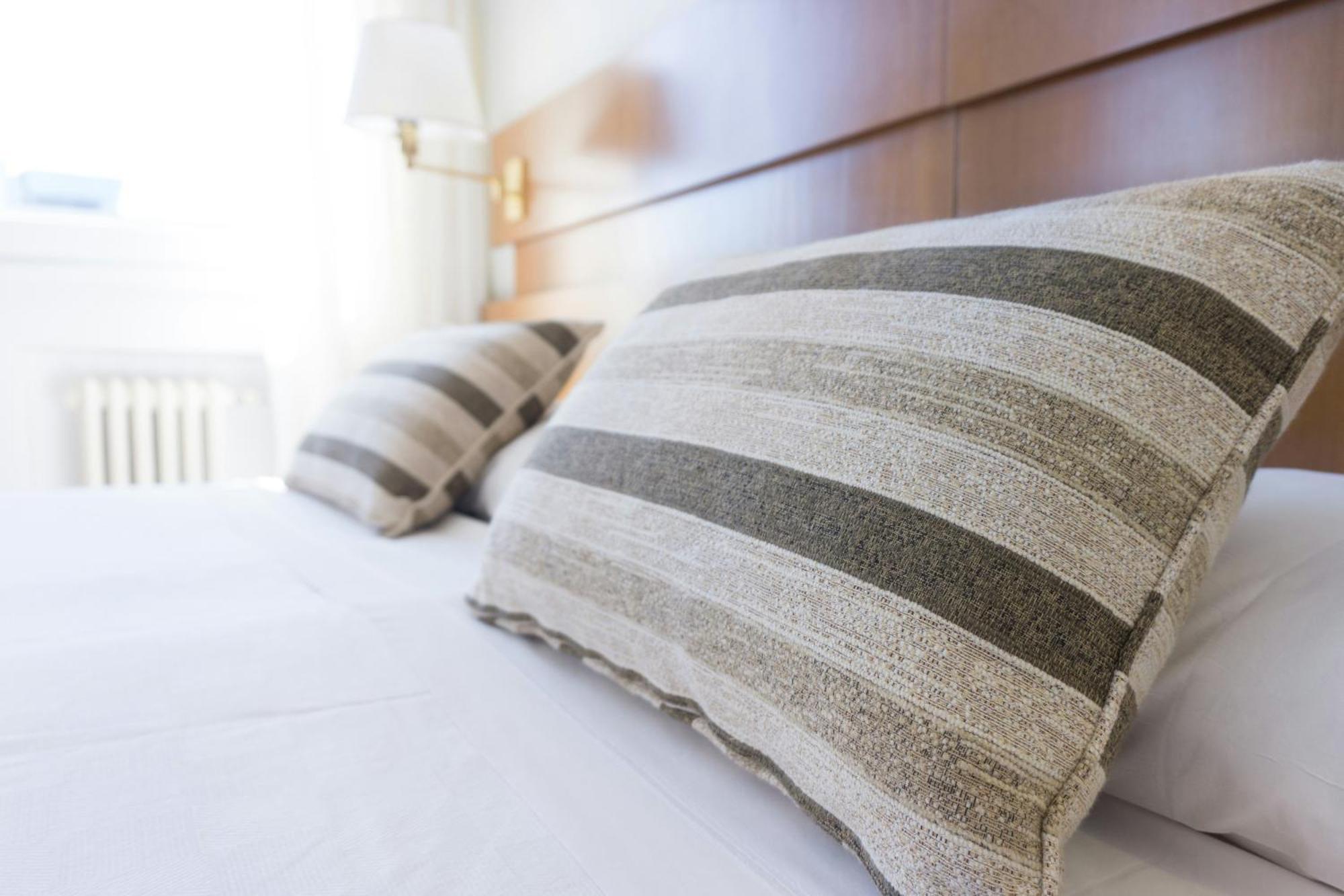 Hotel Ambs Plaza Near Igi Delhi Airport New Delhi