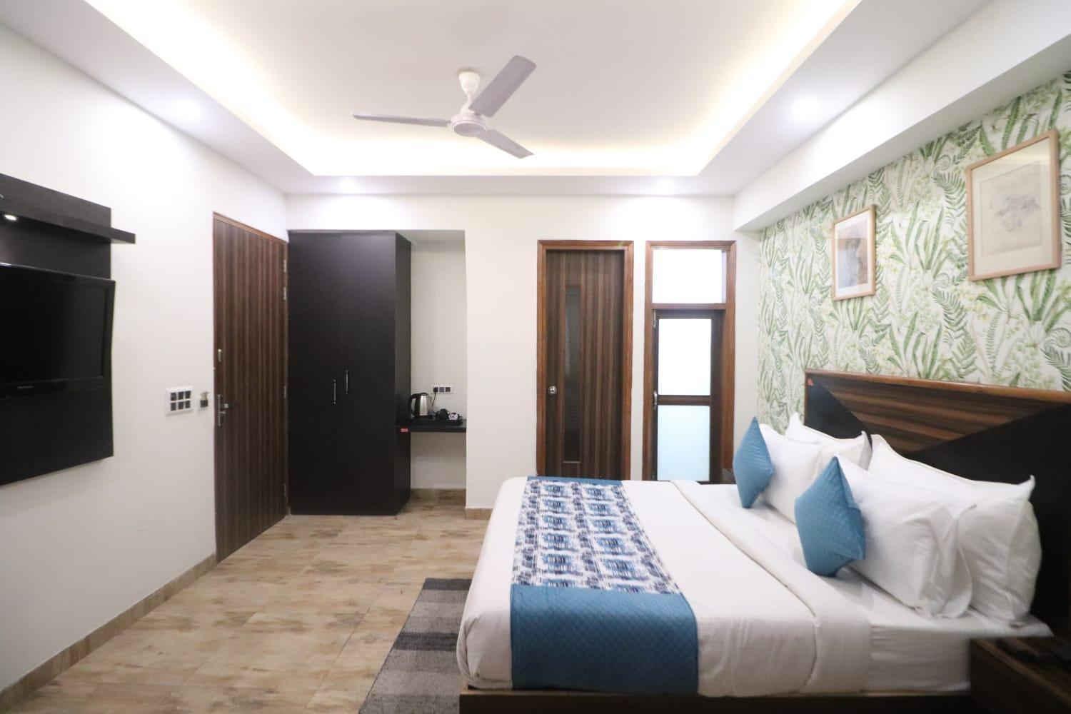 The Infinity Near Delhi Airport Hotel 4*