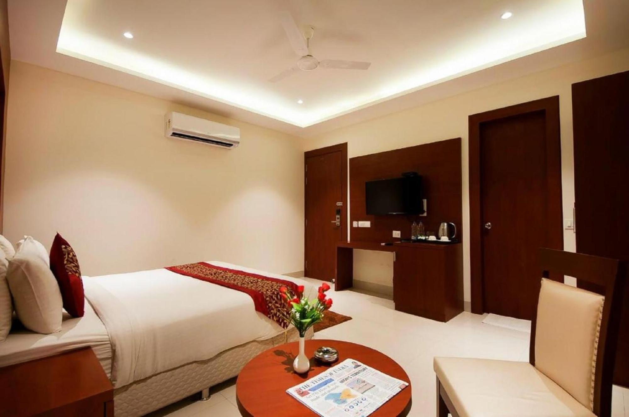 Z Suites- Mahipalpur Delhi Igi Airport Hotel 4*