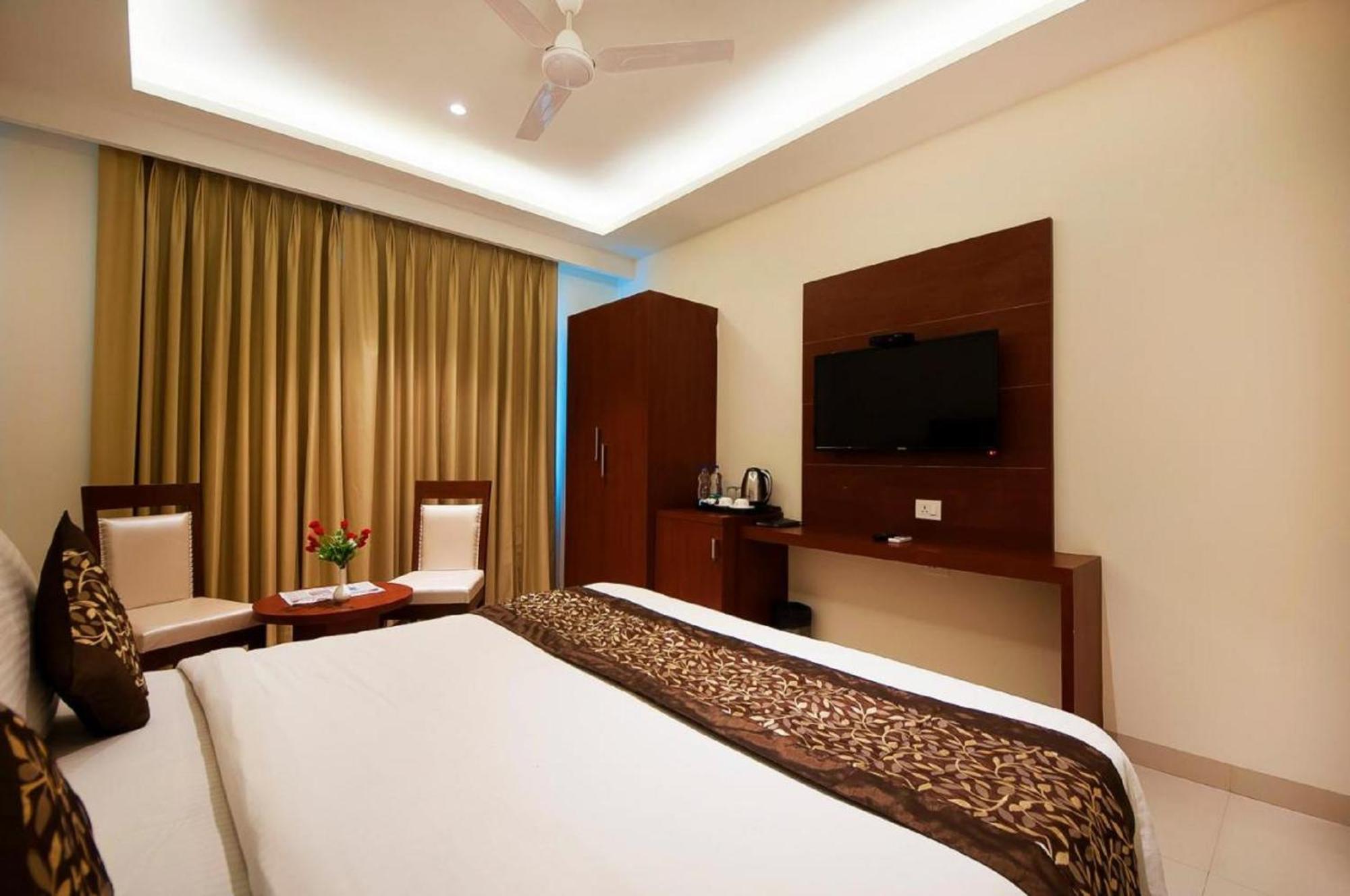 Z Suites- Mahipalpur Delhi Igi Airport