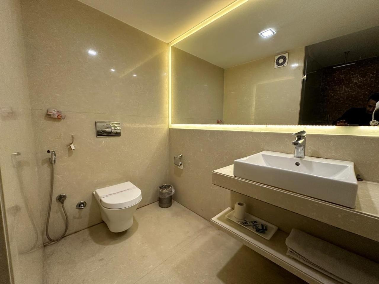 Hotel At Good Time - Close To Karol Bagh Metro Station And Centre 3*