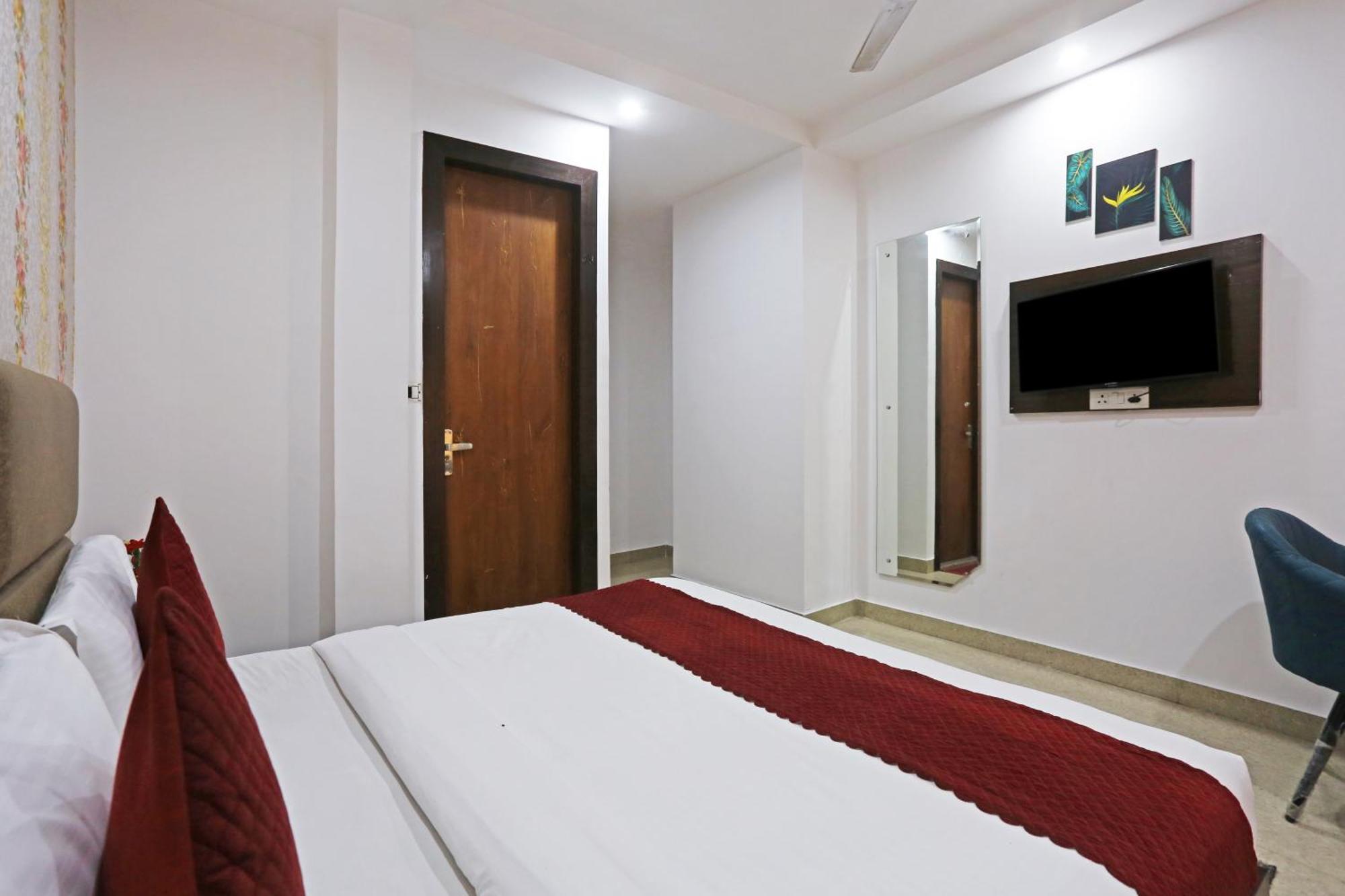 Hotel Ambs Plaza Near Igi Delhi Airport