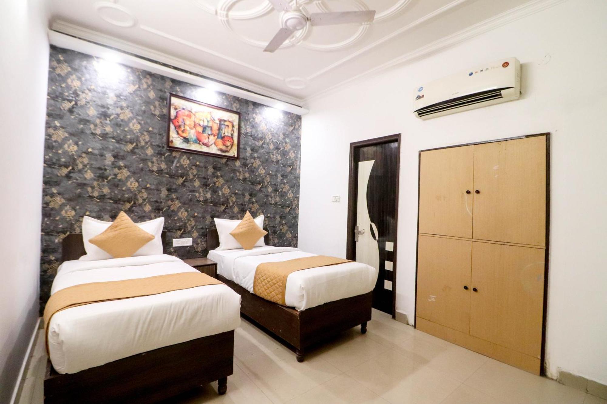 Hotel Vvs Near Delhi Airport