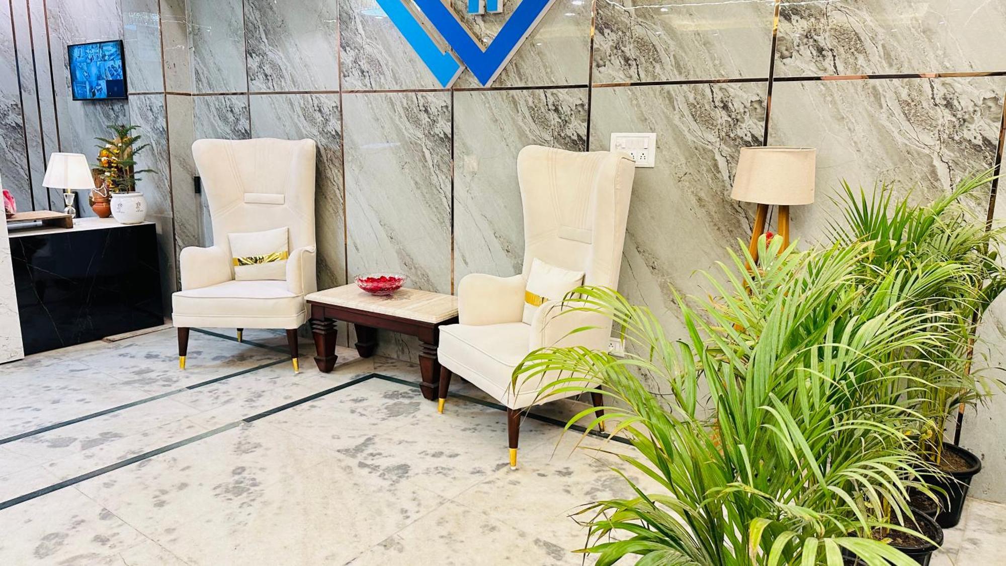 Hotel Vvs Near Delhi Airport Nova Deli