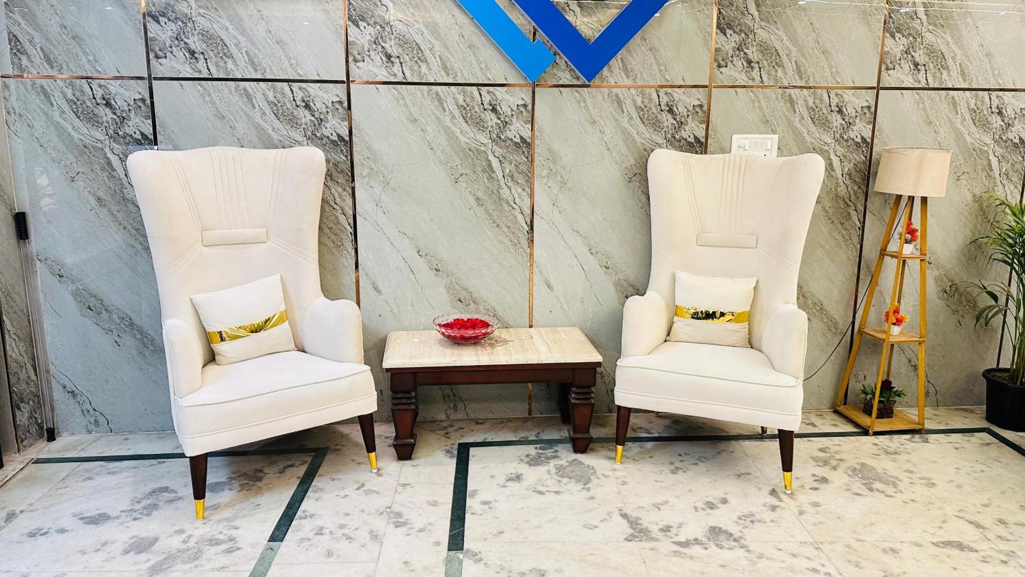 Hotel Vvs Near Delhi Airport 3*