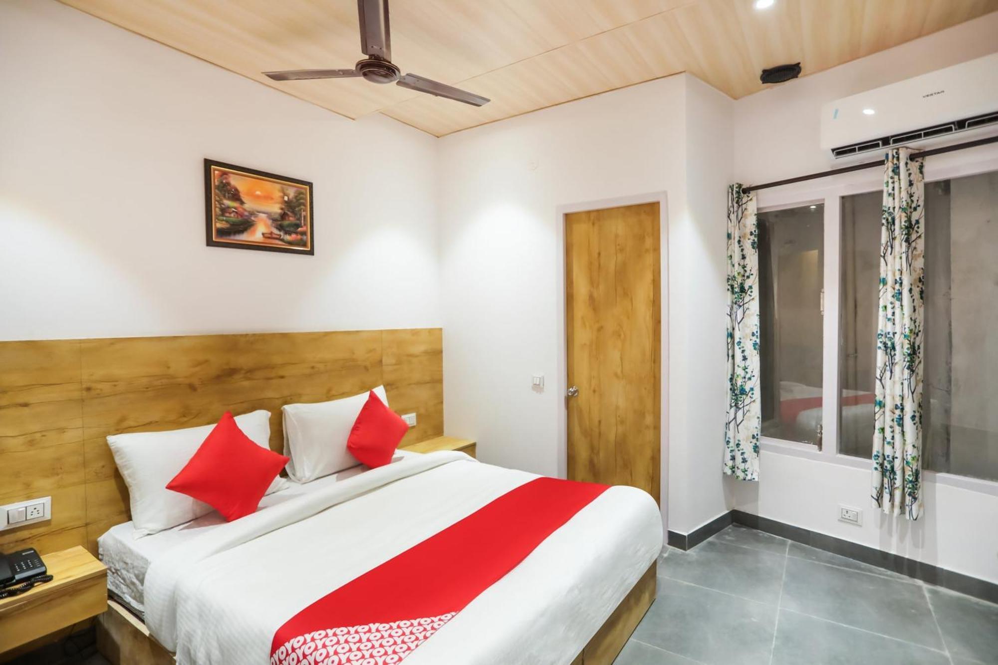Hotel O Orchid Blu New Delhi