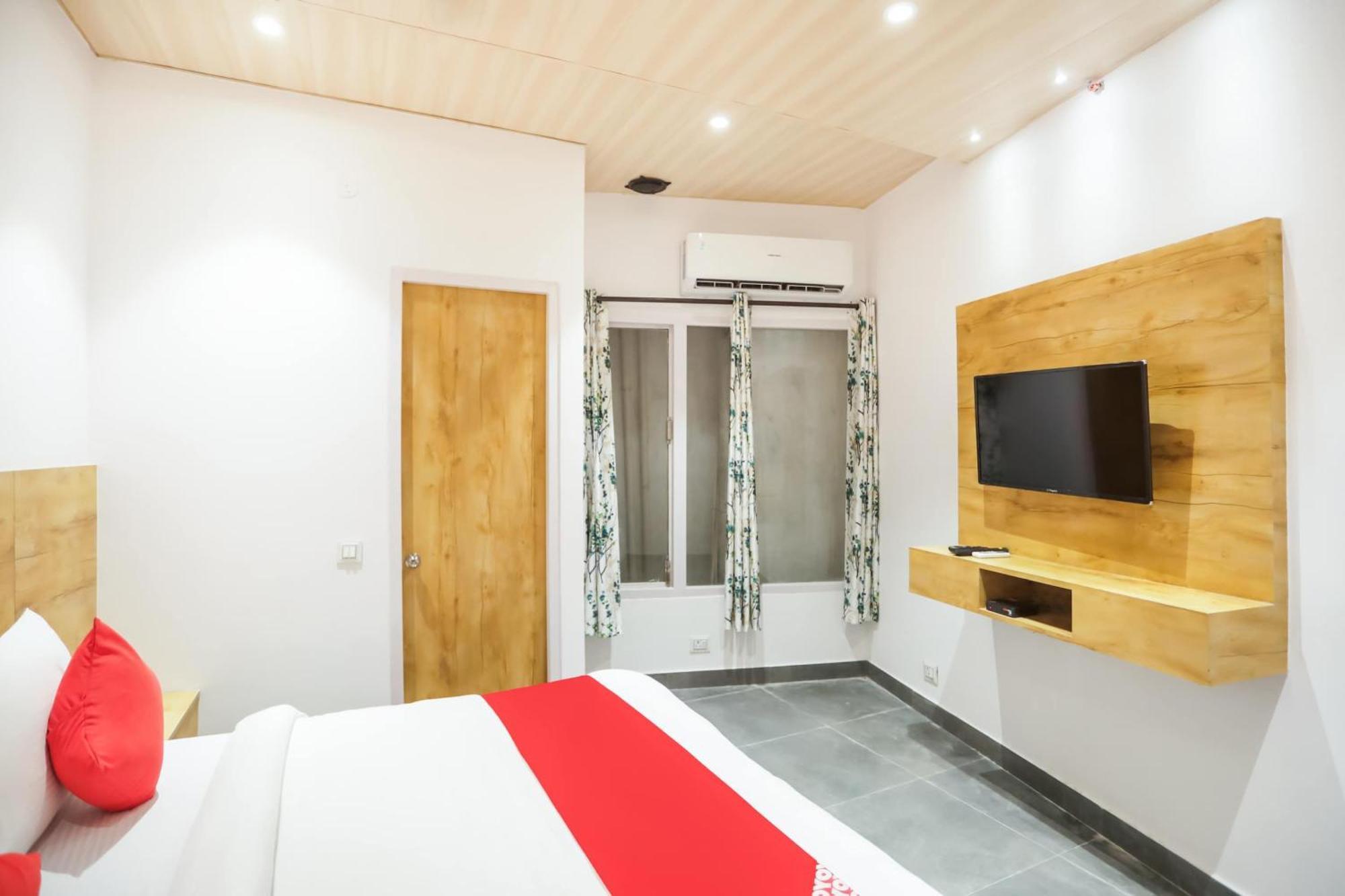O Orchid Blu Hotel 3*