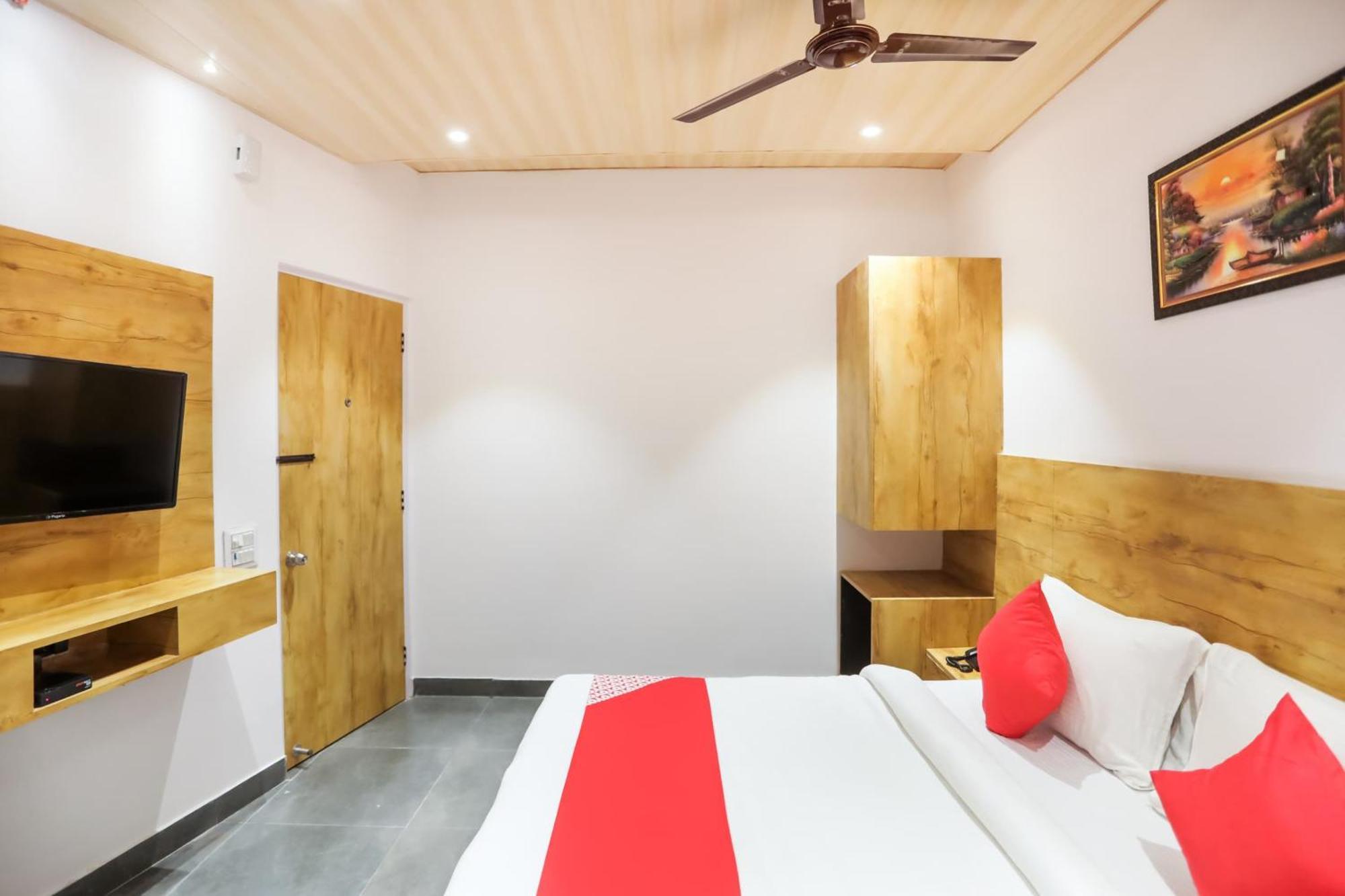 O Orchid Blu 3* New Delhi