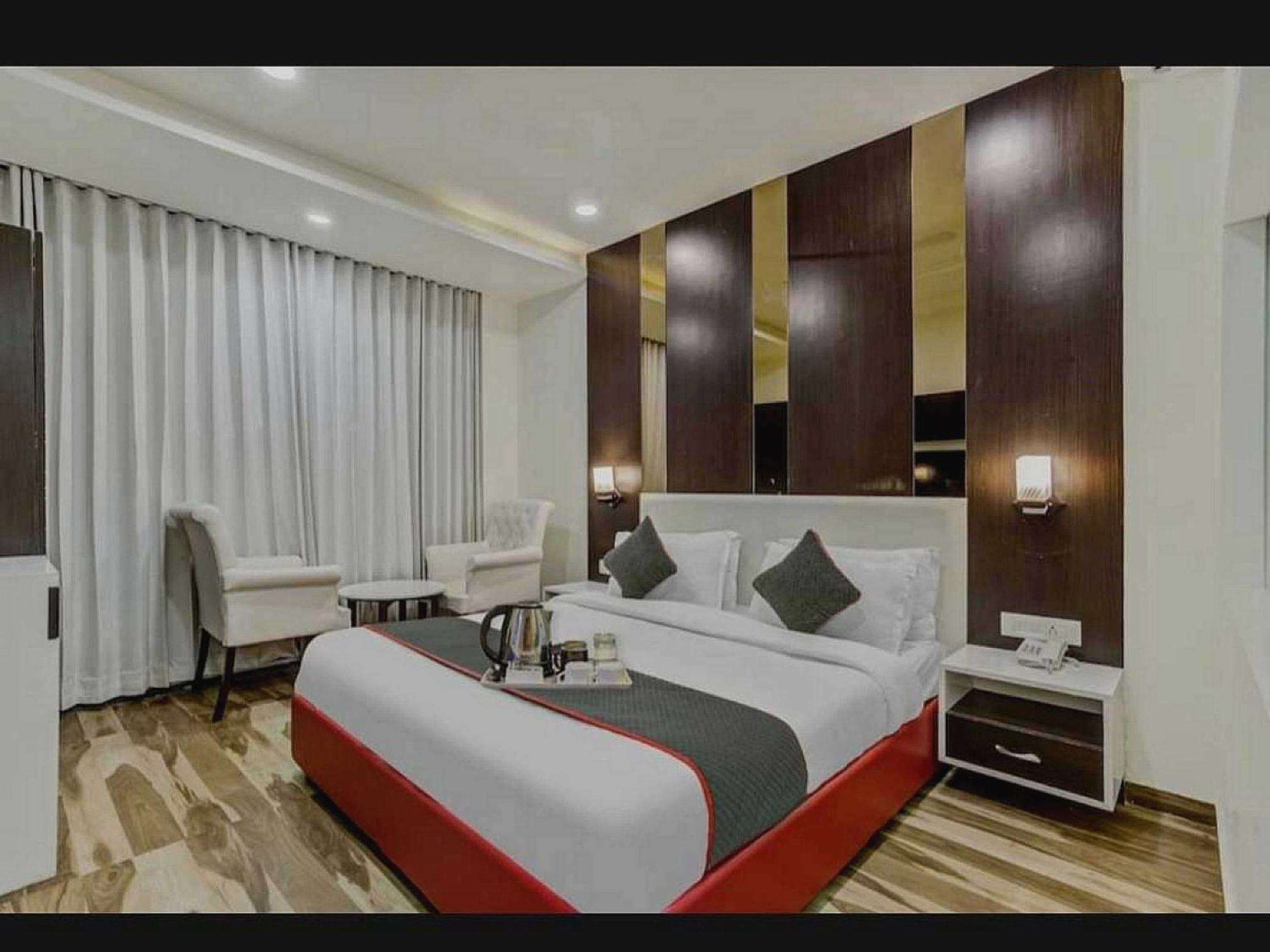 Hotel Super O Raas Near Samaypur Badli Metro Station