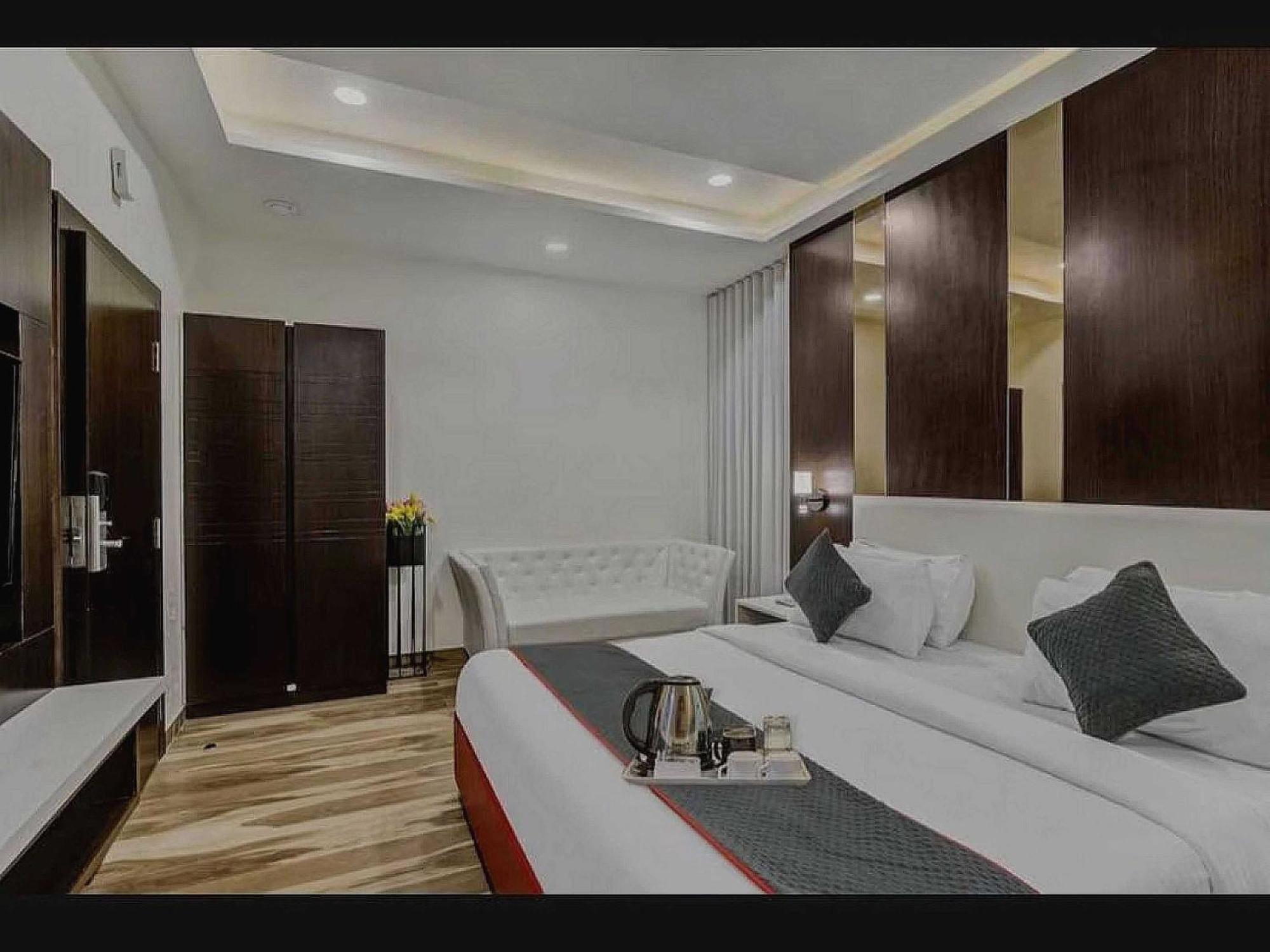 Hotel Super O Raas Near Samaypur Badli Metro Station Delhi (National Capital Territory of India)