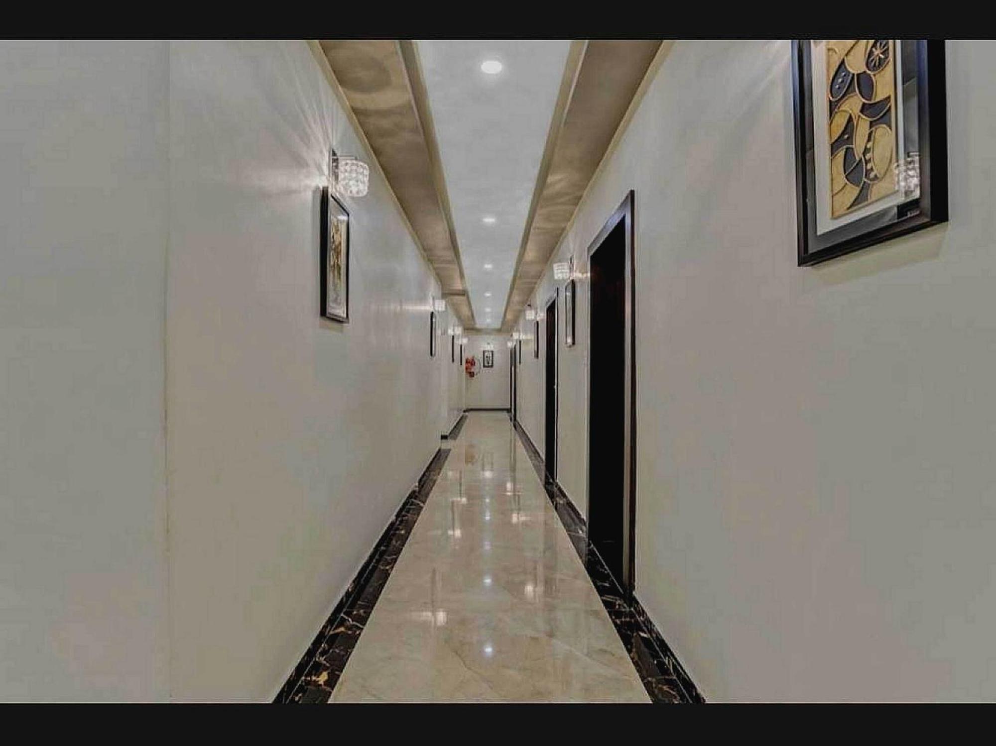 Super O Raas Near Samaypur Badli Metro Station Delhi (National Capital Territory of India)