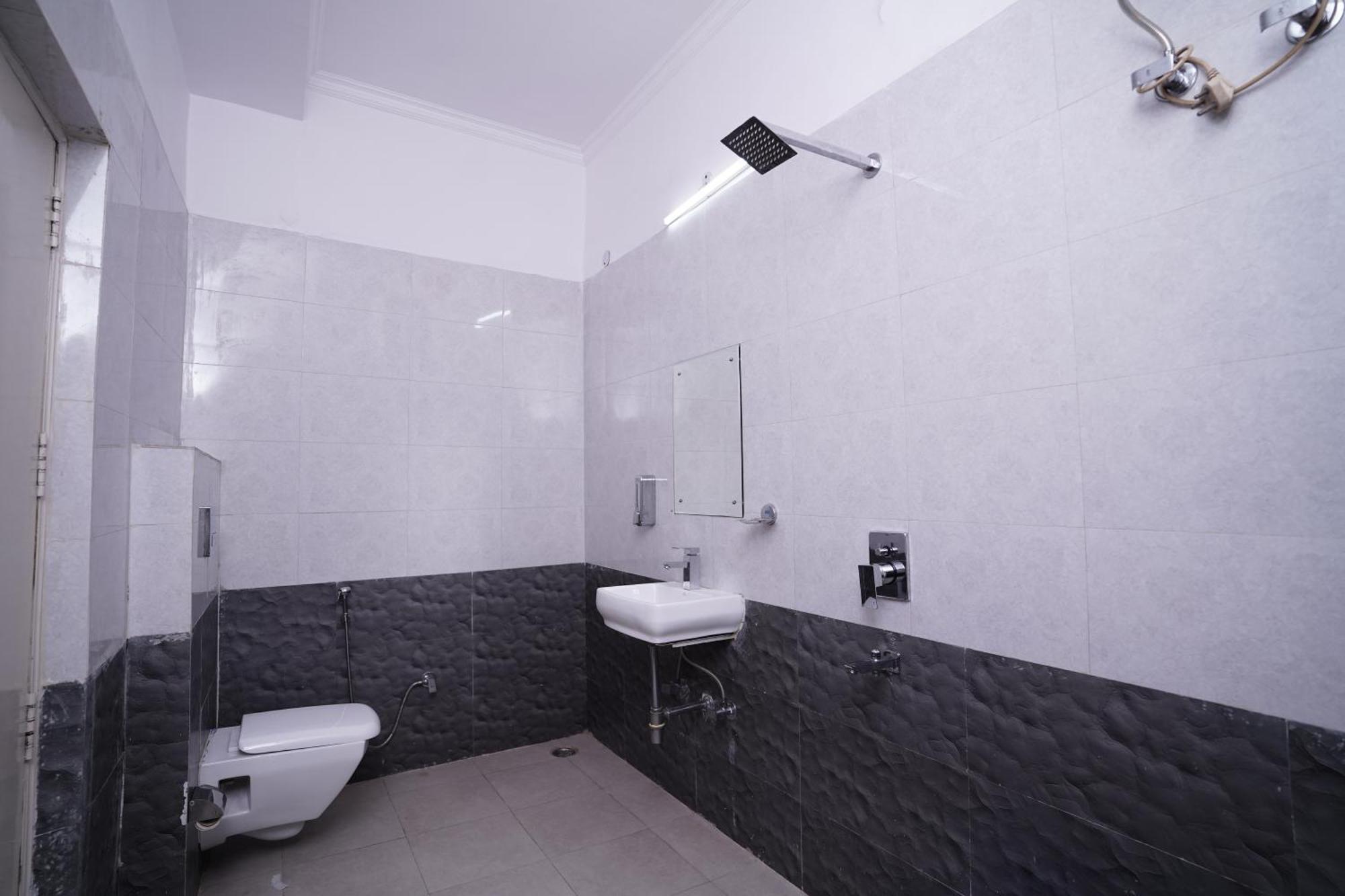 Lecston @yashobhoomi Dwarka Sector - 25 Metro Station