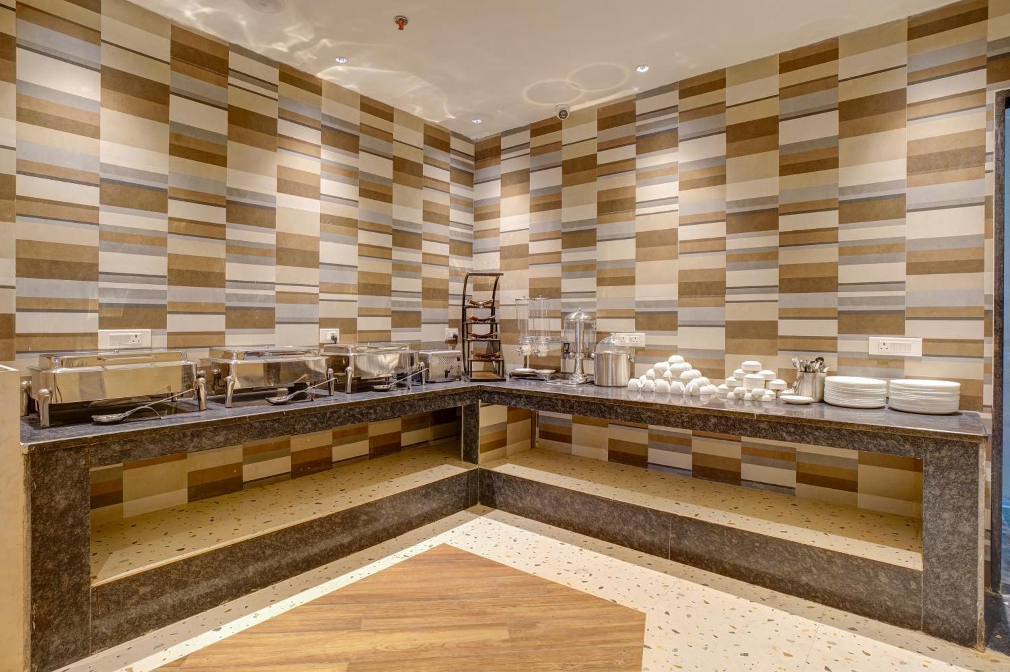 Iva Premium Delhi Airport New Delhi