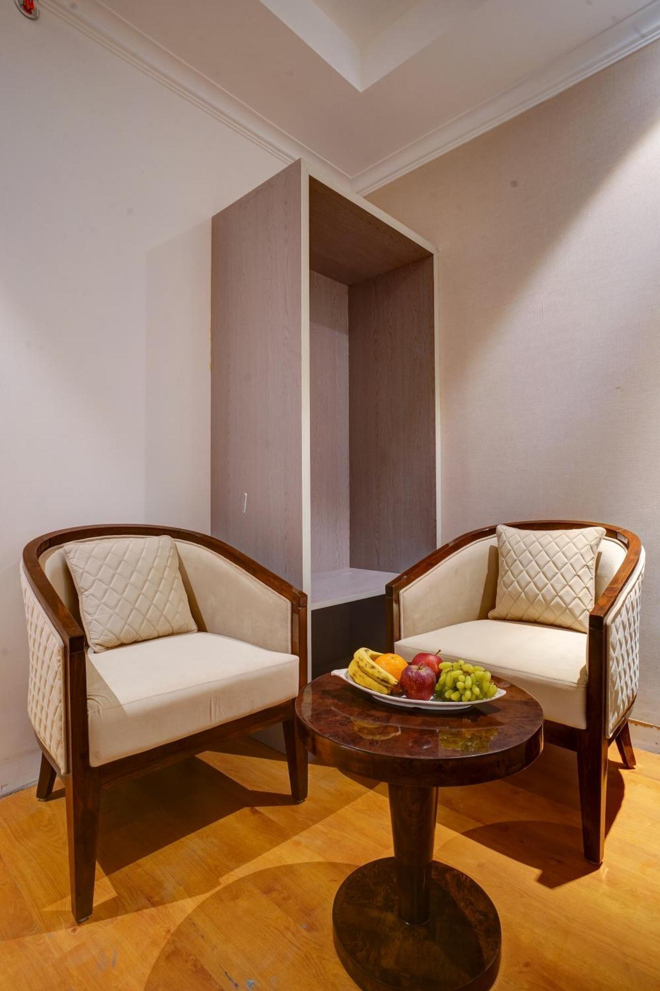 Iva Premium Delhi Airport Hotel
