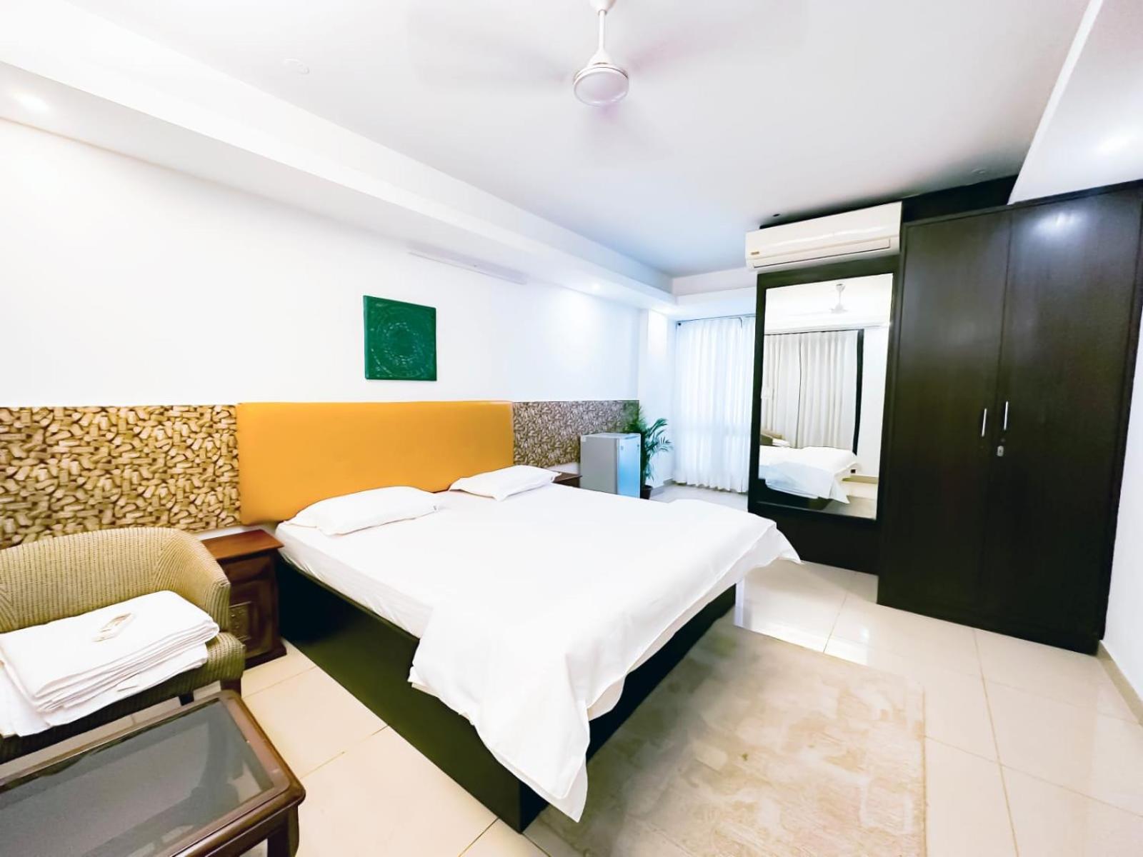 Hotel Blueberry New Delhi