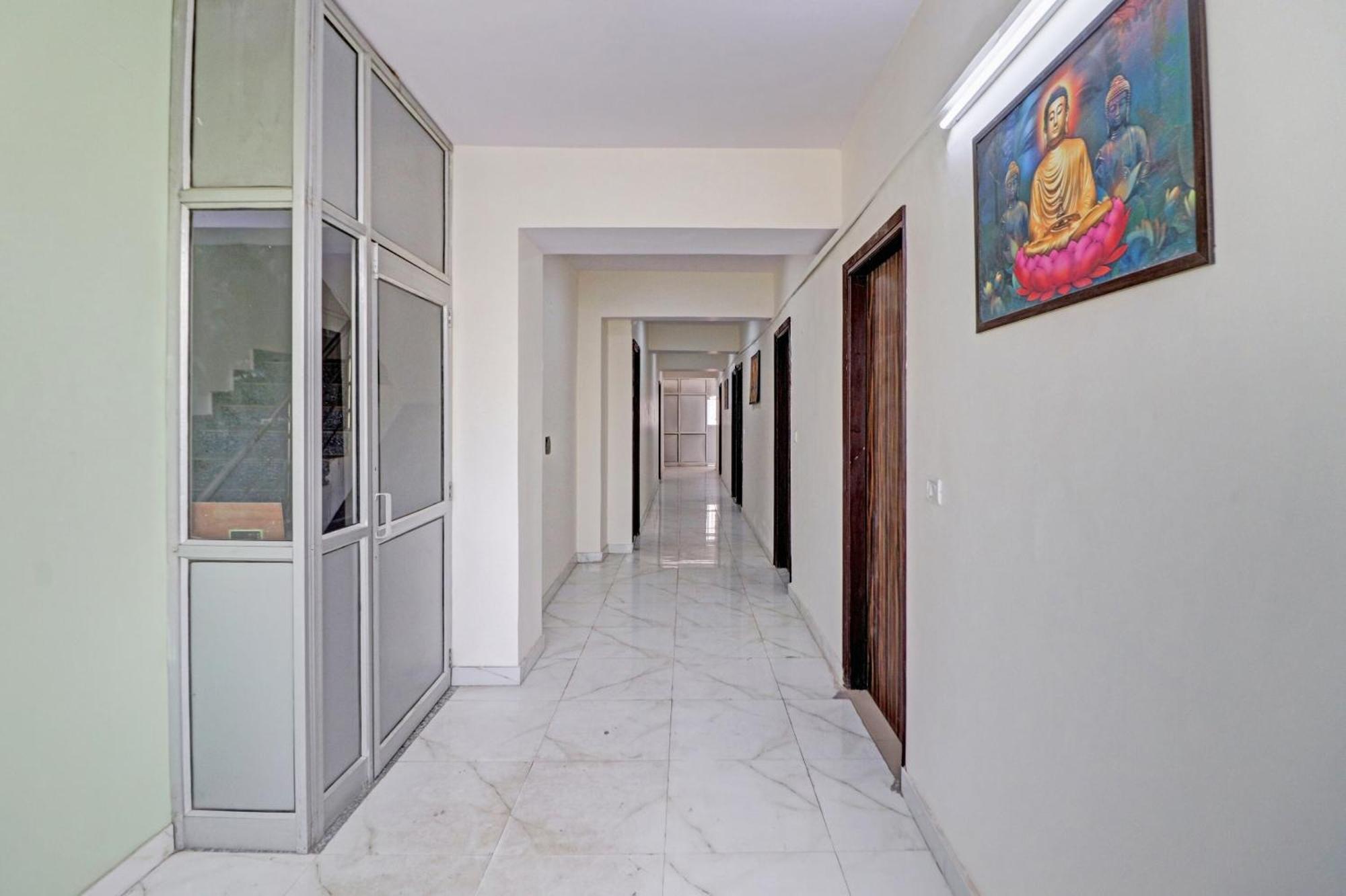 Hotel O Town Plaza Delhi (National Capital Territory of India)