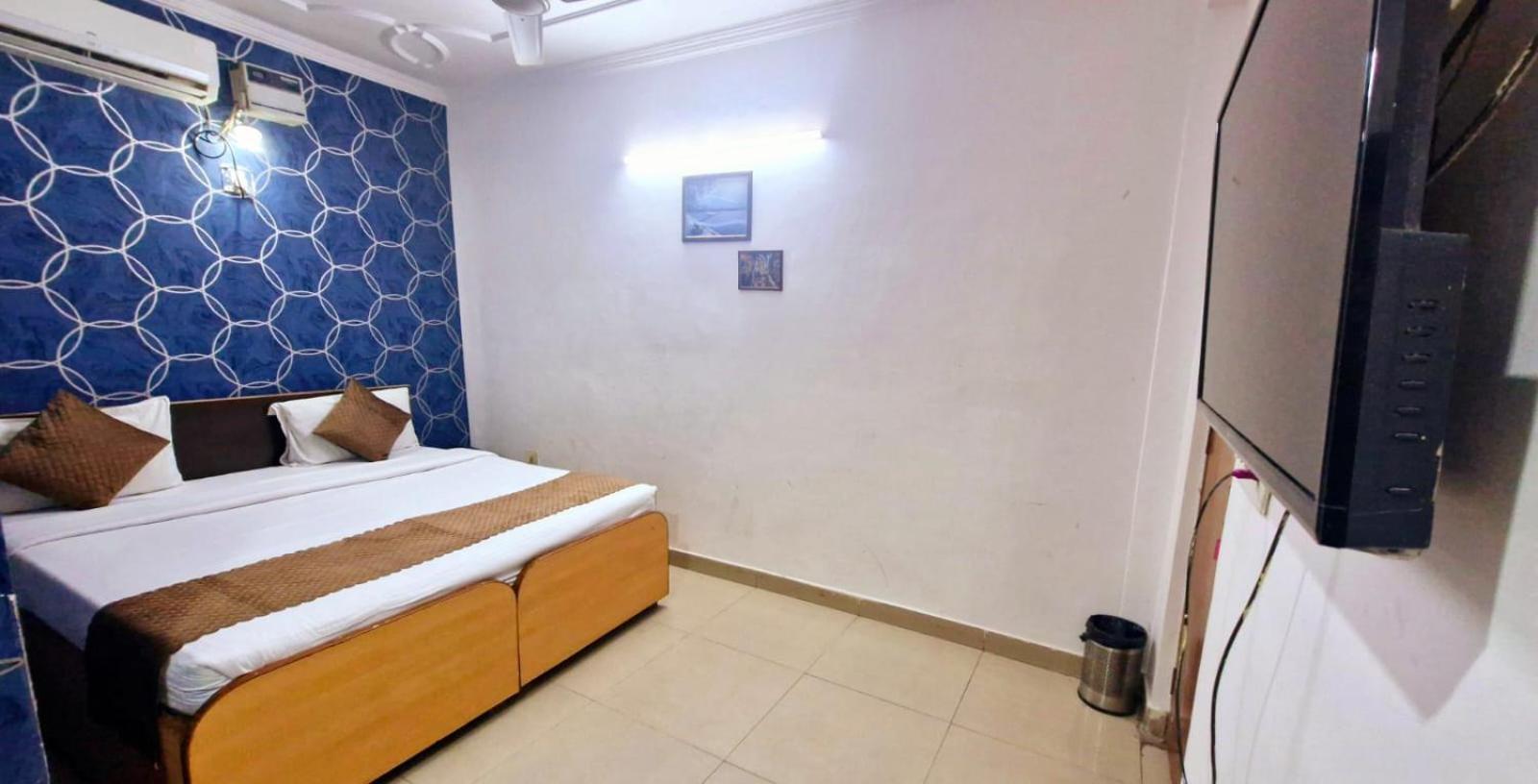 Atlas Near Igi Airport T3 Hospedagem domiciliar *