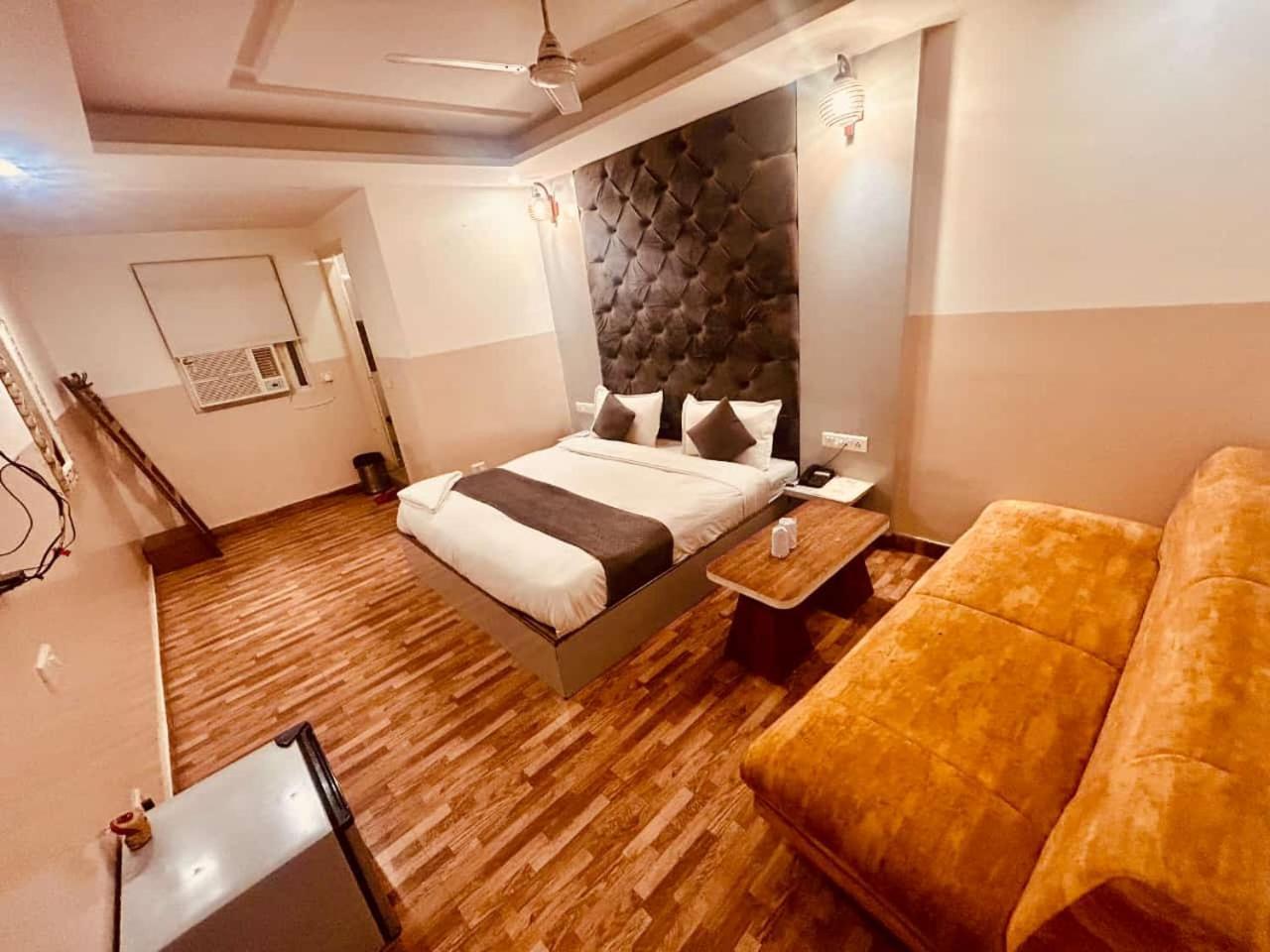 Airport Hotel 3*