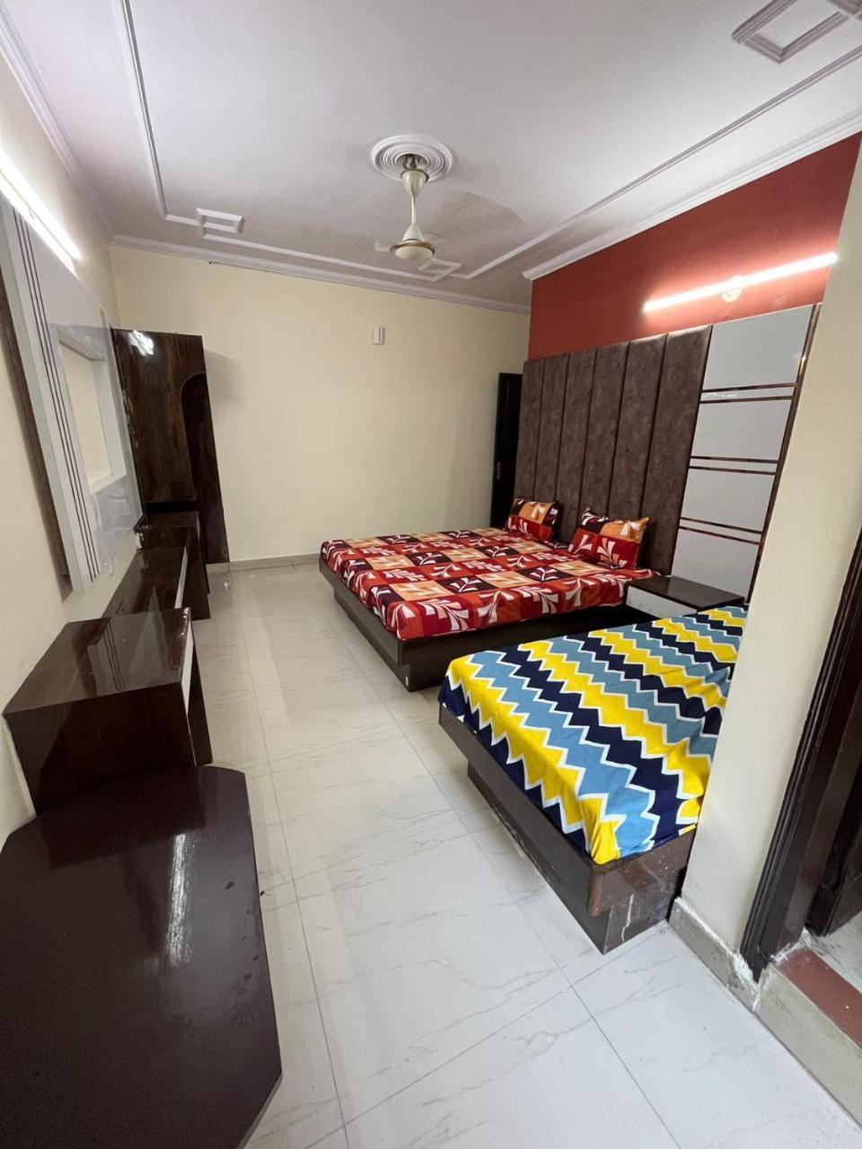 Jyoti Deluxe Delhi (National Capital Territory of India)