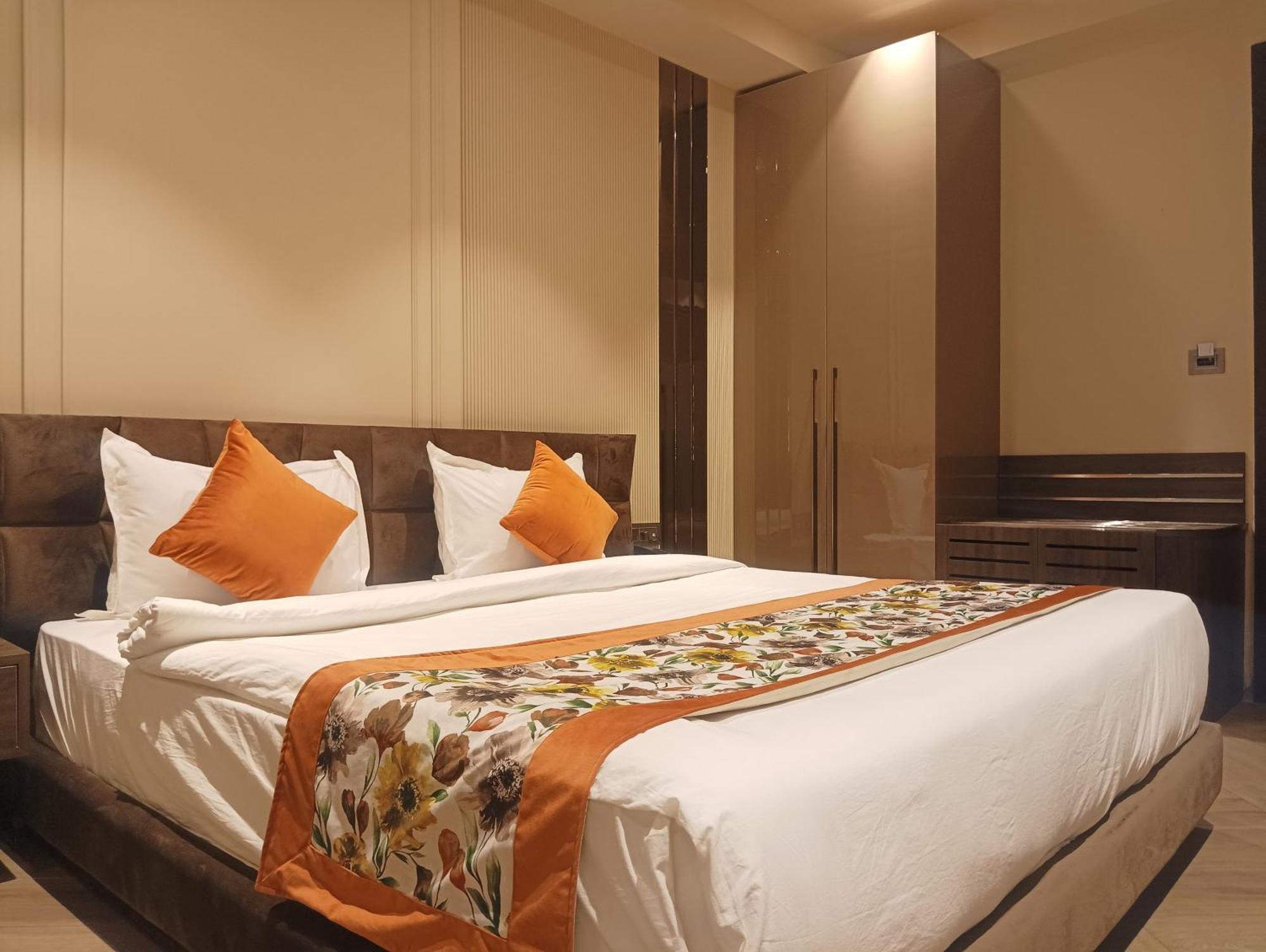 Cullinan By Qotel Janakpuri Delhi (National Capital Territory of India)
