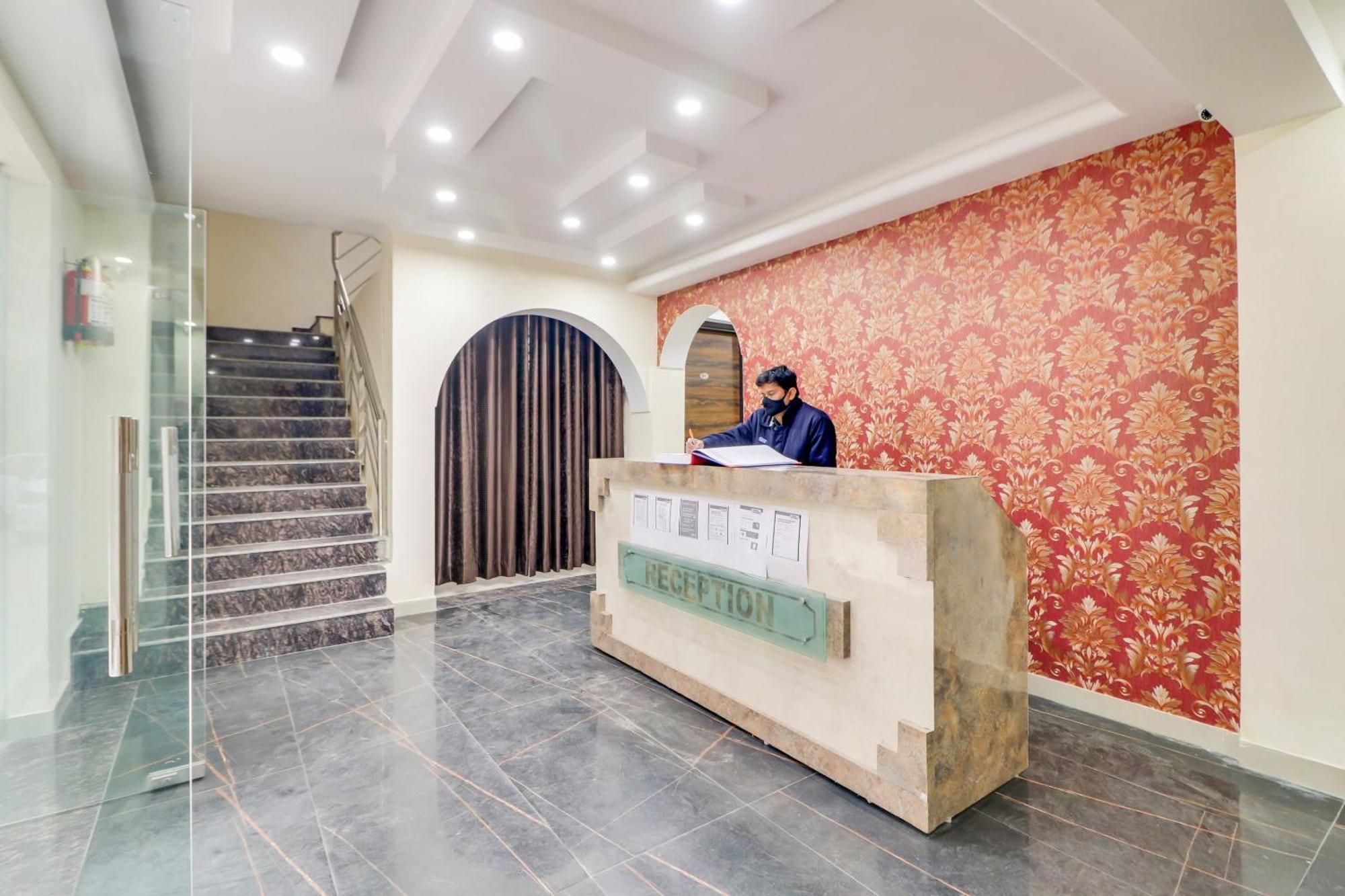 Hotel O Aero Nova Deli