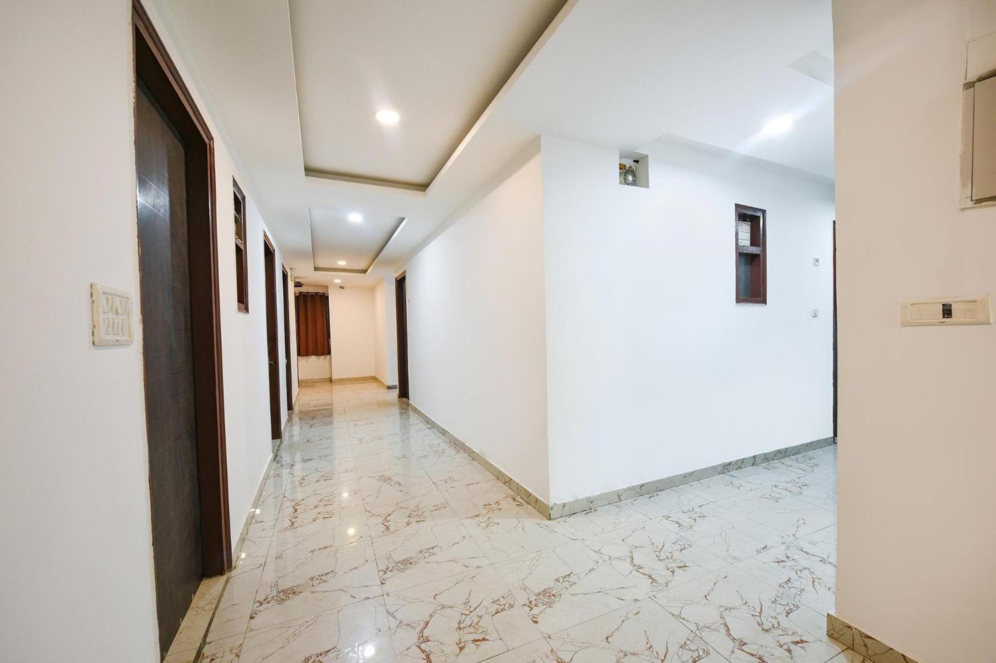 Park Suites At Delhi Airport 3*