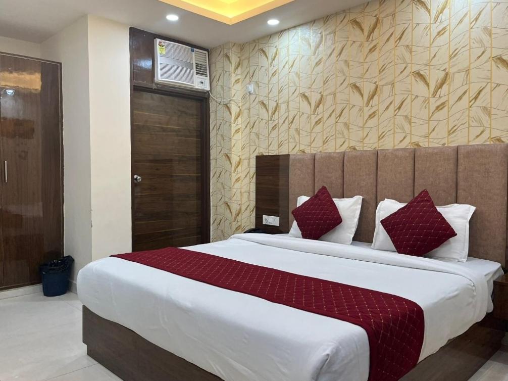 The Platform Near Us Embassy Chanakyapuri Delhi 3* New Delhi