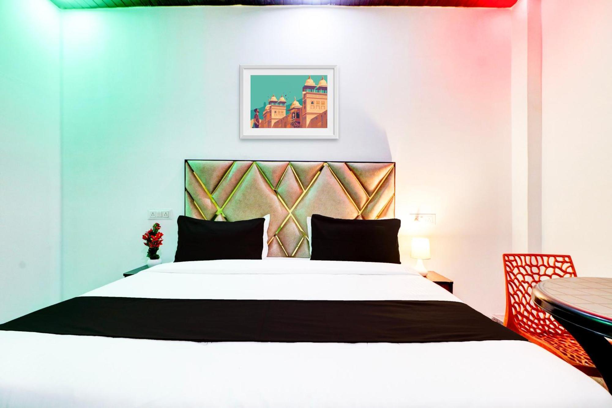 Hotel O Moon Light 3*