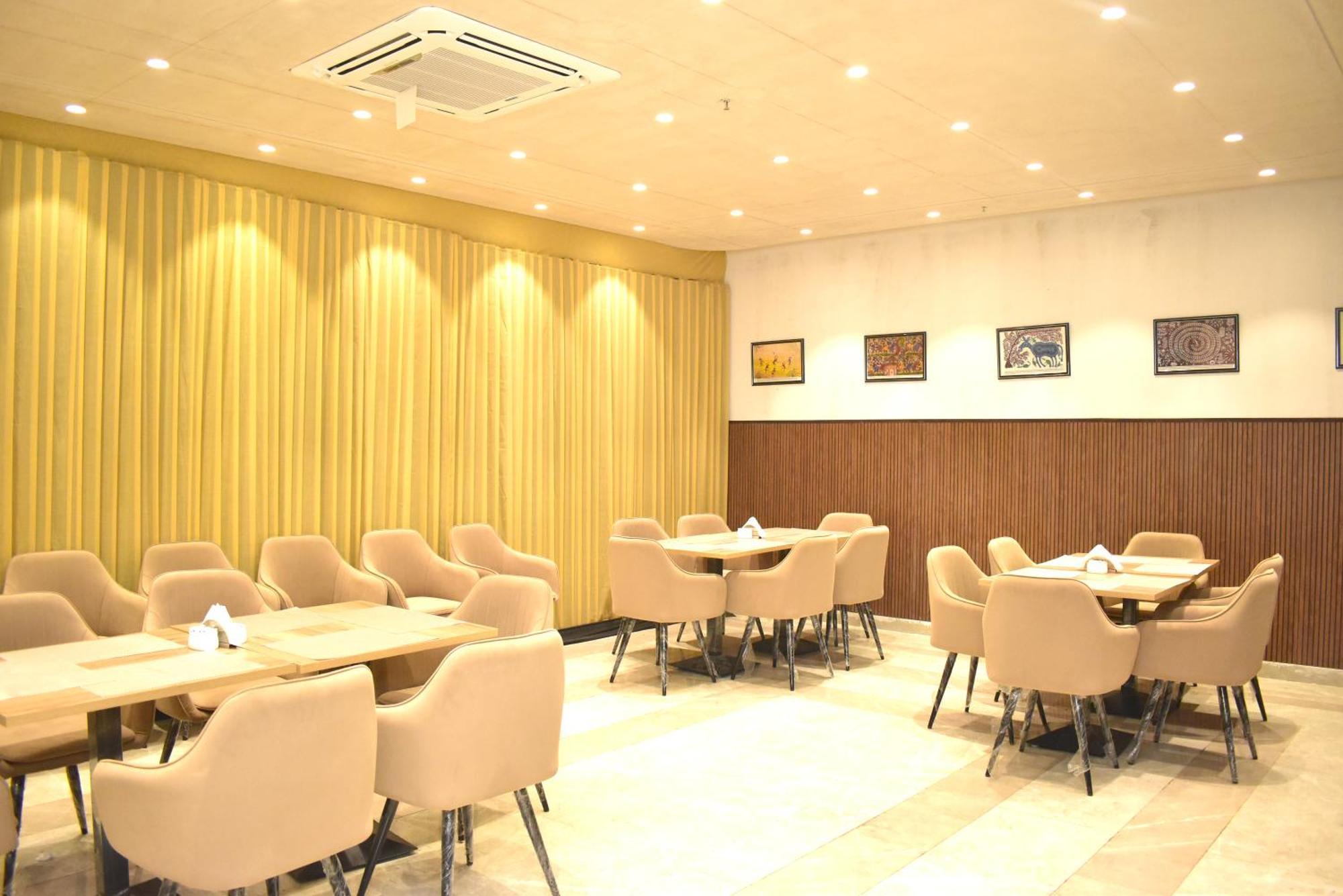 Hotel Cullinan By Qotel Janakpuri Delhi (National Capital Territory of India)