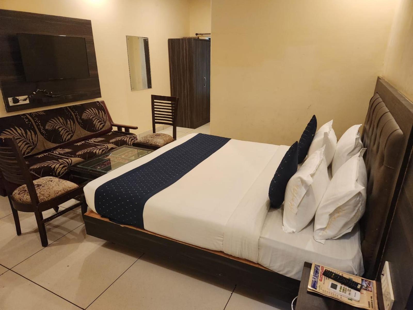 Hotel Lite Plaza New Delhi