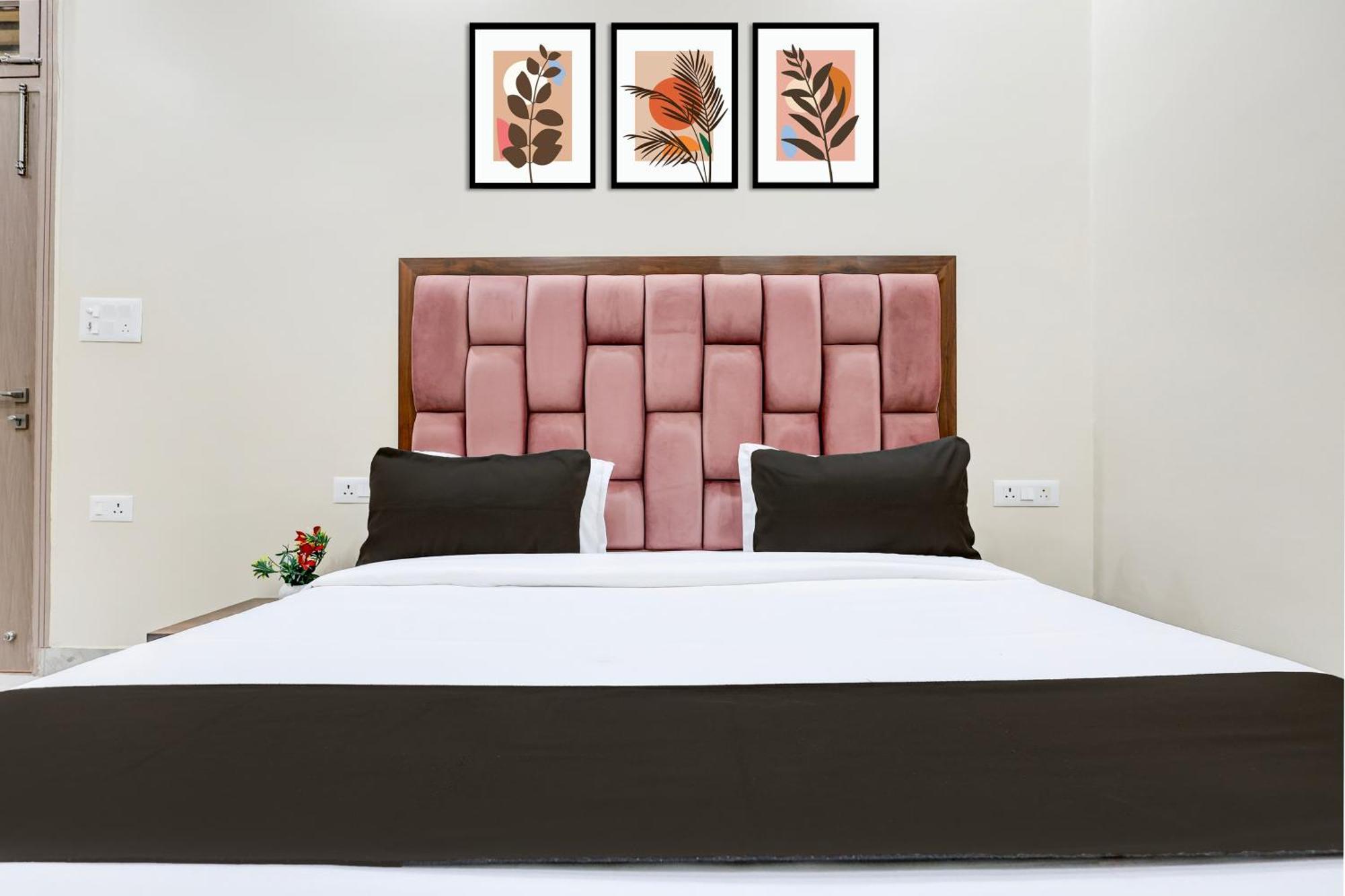 Super O Bal Gopal Hotel