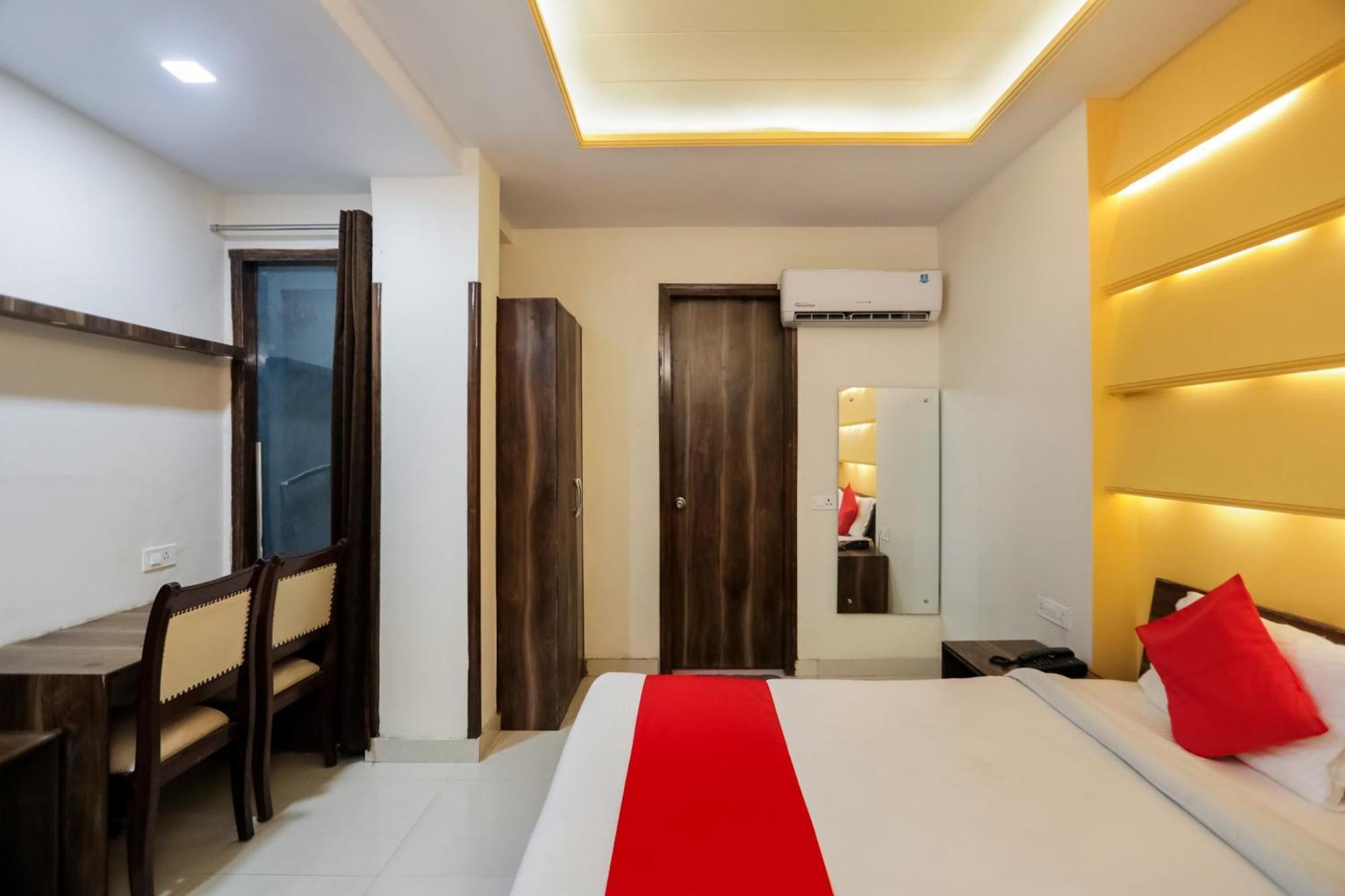 O Abhi Residency 3*