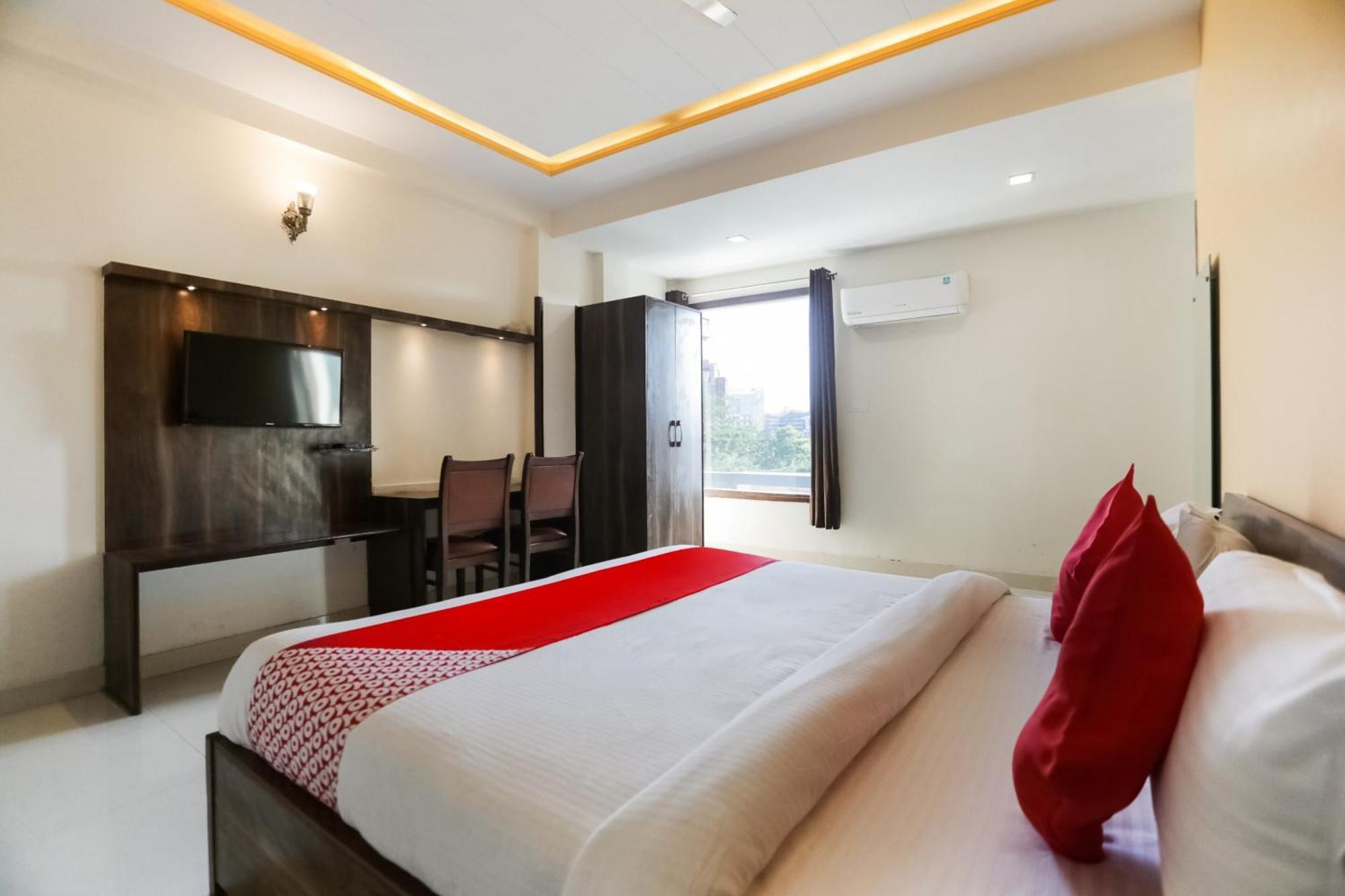 Hotel O Abhi Residency 3*