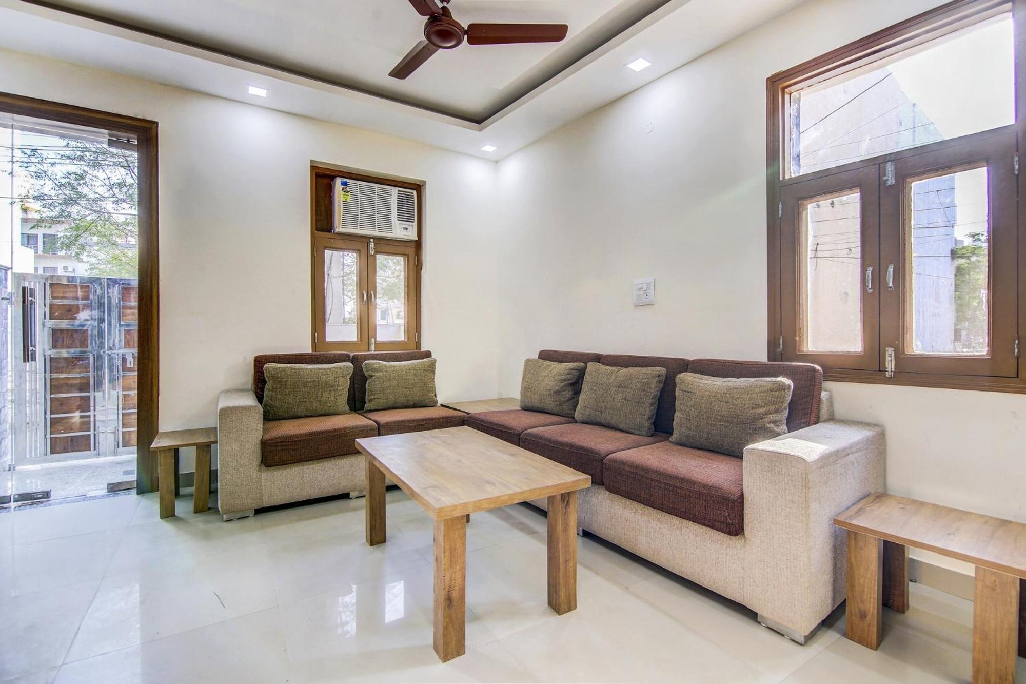 Collection O Near Prem Mandir Hotel Delhi (National Capital Territory of India)
